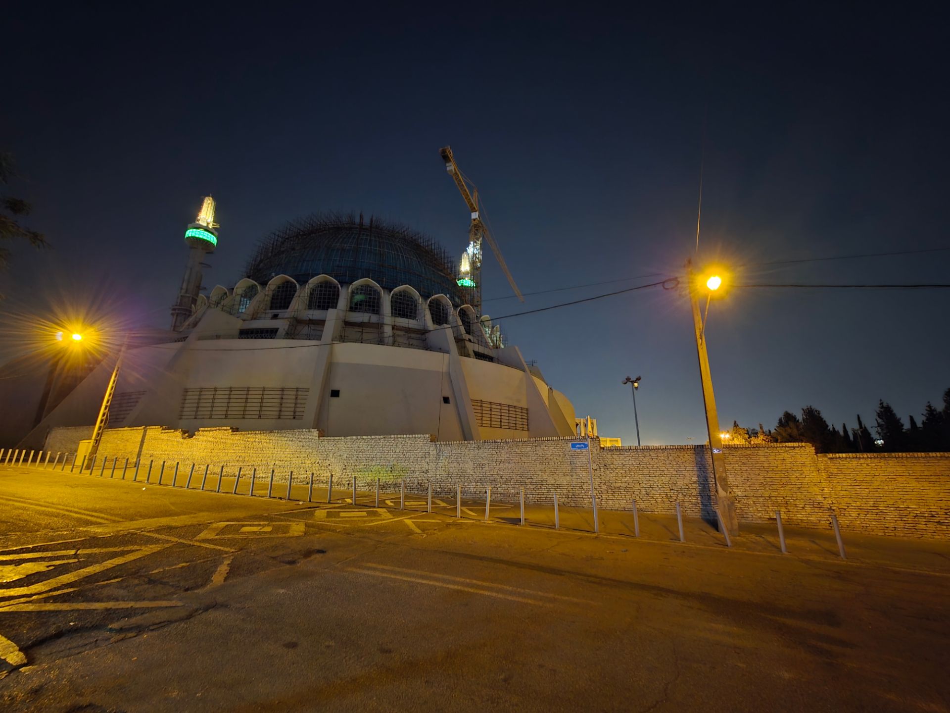 خیابان خلوت 