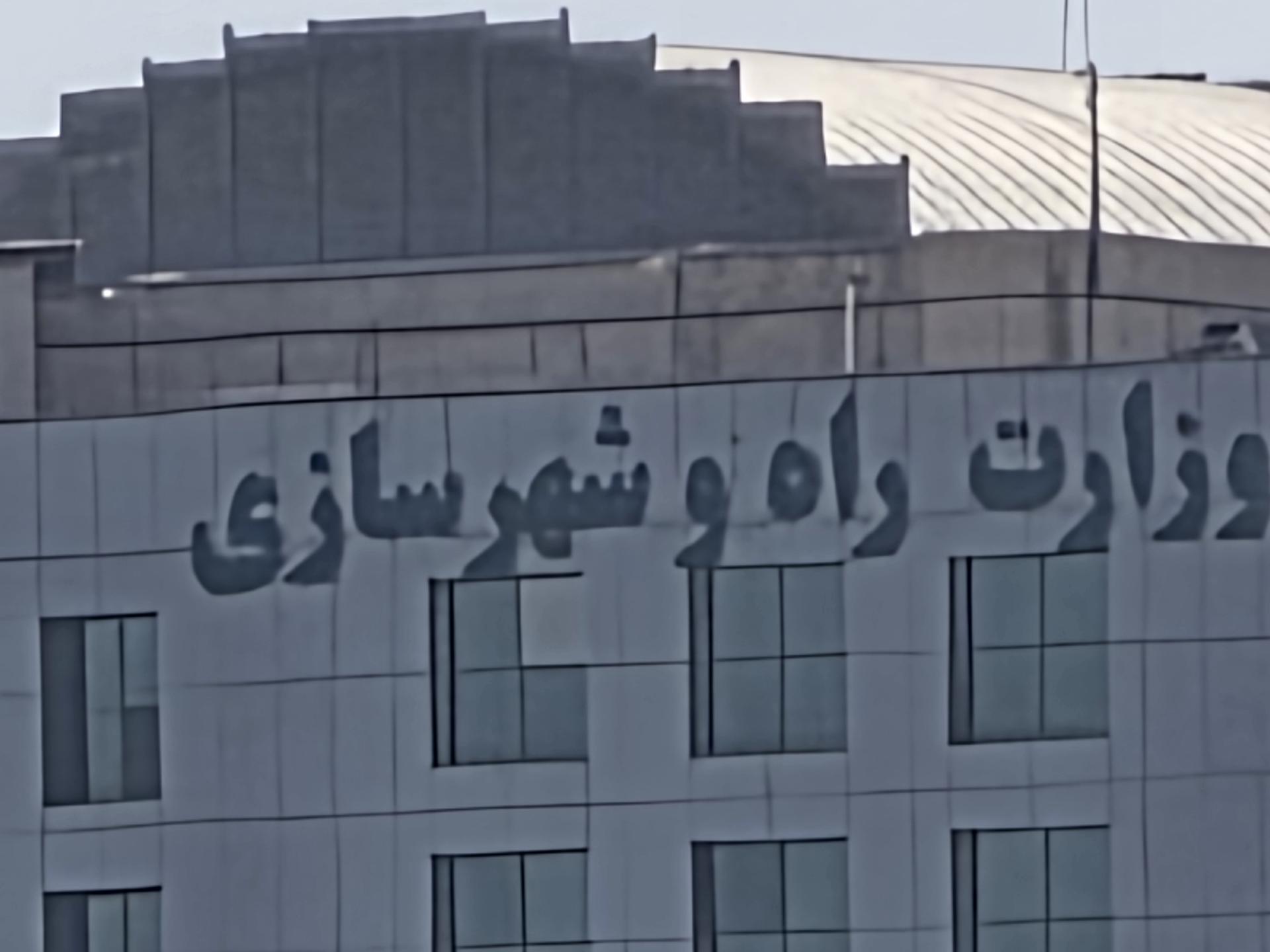 زوم ۱۰۰برابری اس۲۵ اولترا