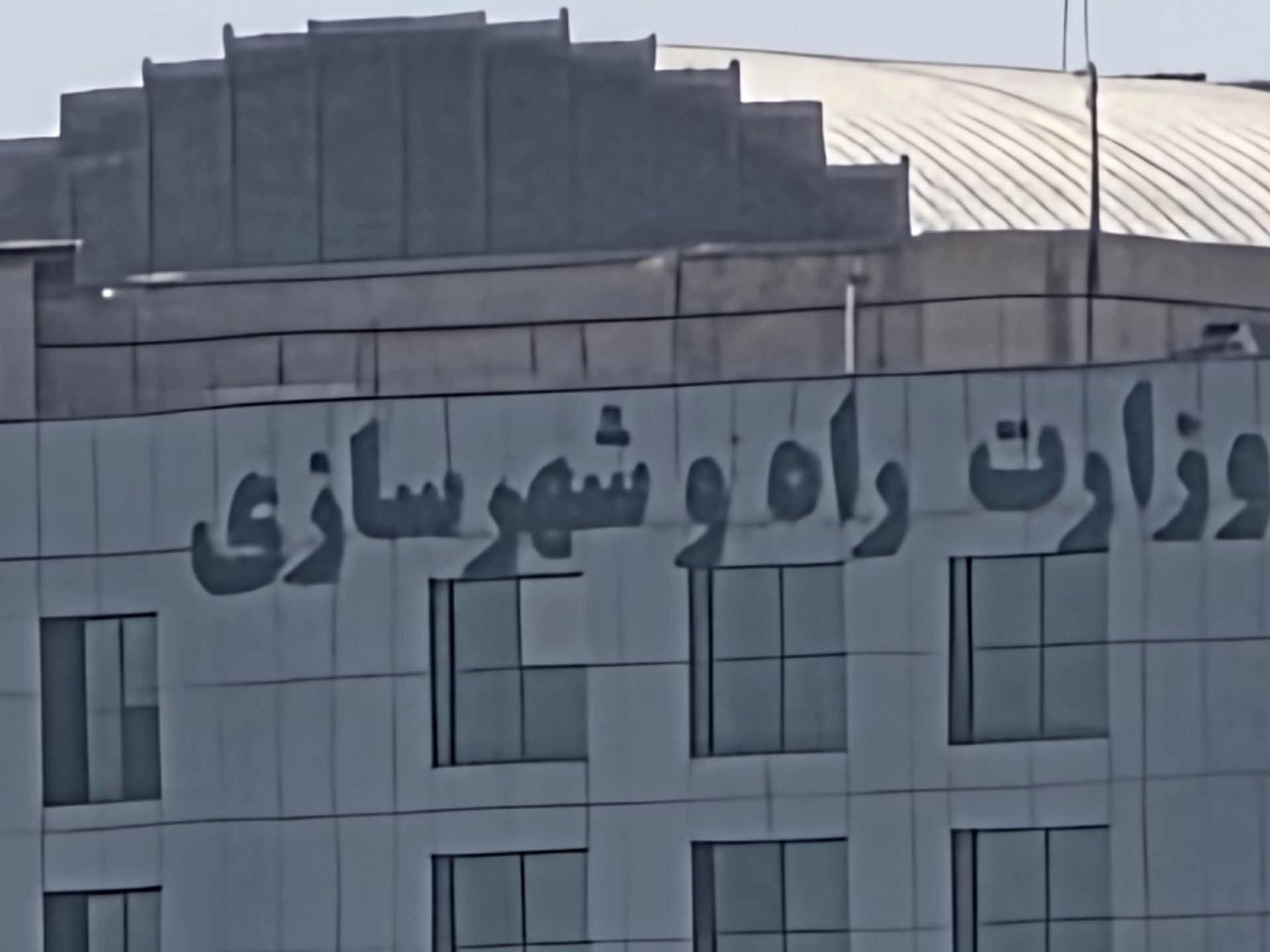 زوم ۱۰۰برابری اس۲۵ اولترا