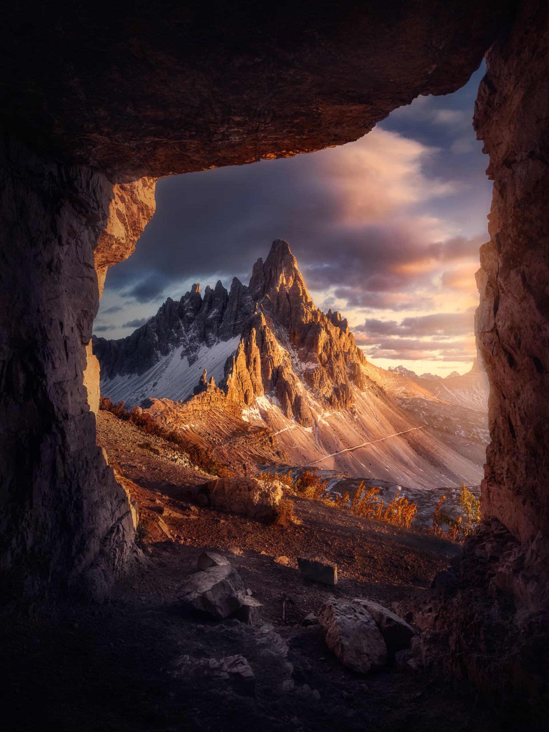 کوه ابری نور خورشید