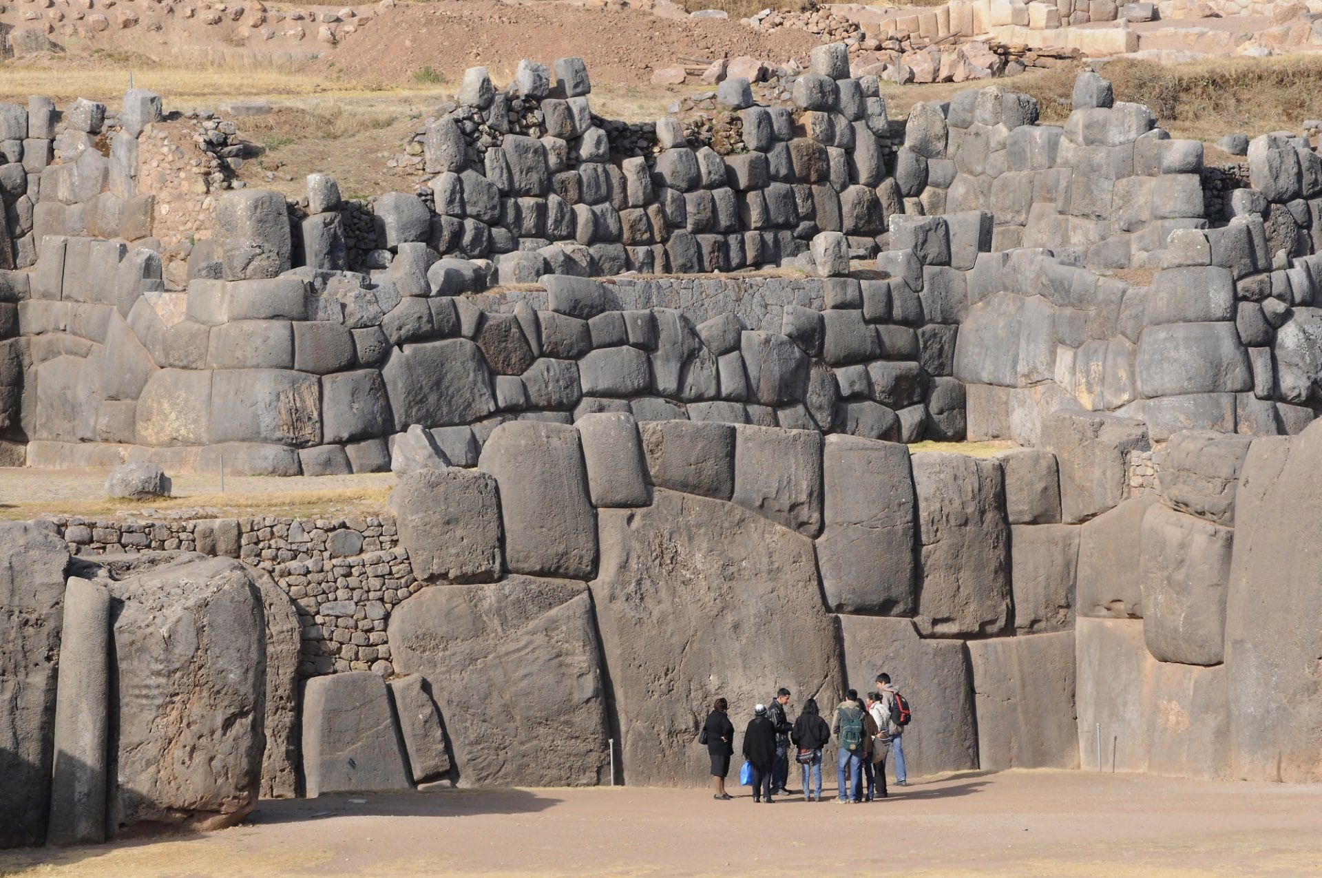معبد ساکسی‌هومان در پرو