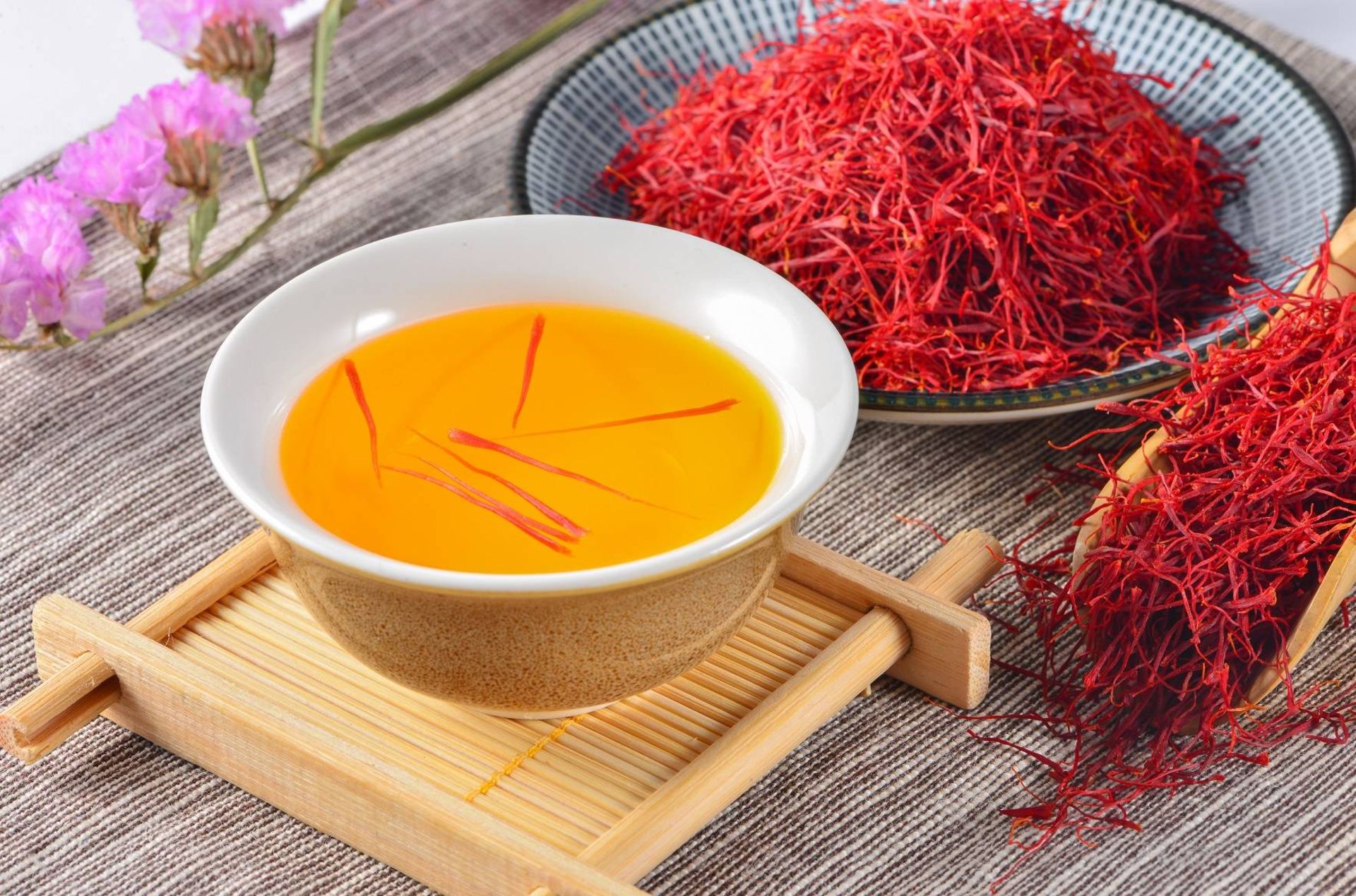 چای زعفران