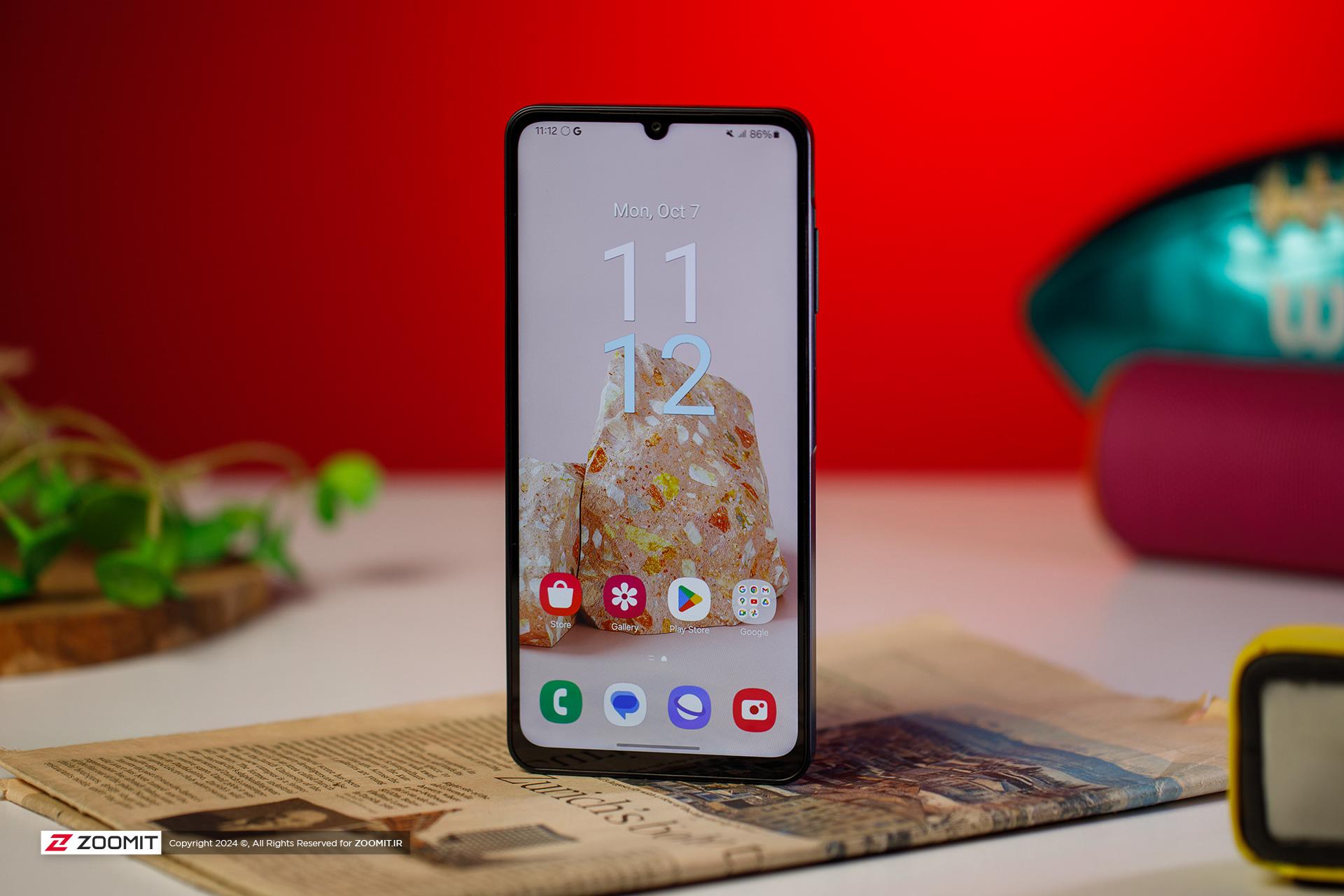 نمای جلوی نمایشگر گلکسی A06