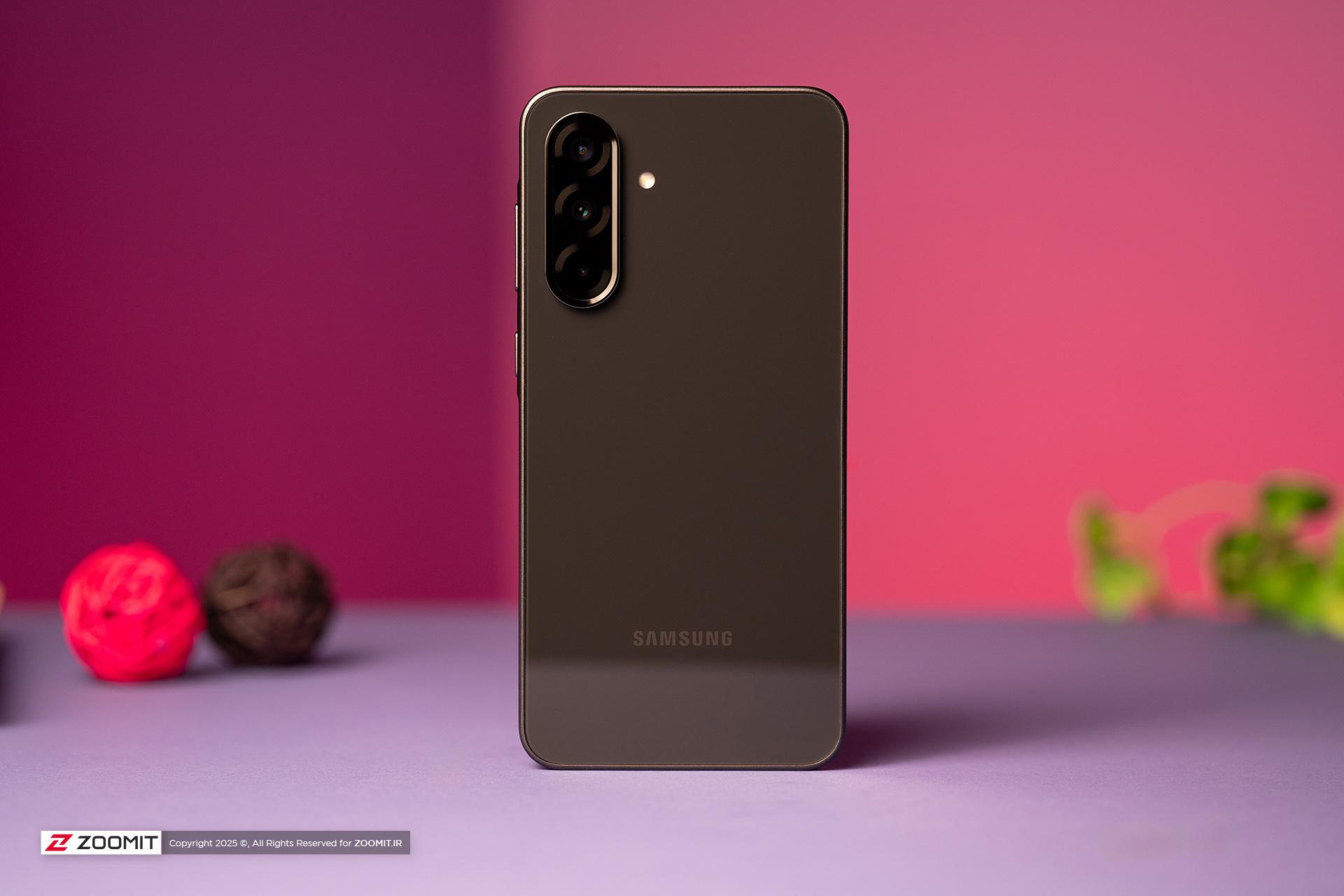 نمای پشت گلکسی A36