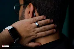 قرار گرفتن گلکسی رینگ در انگشت حلقه