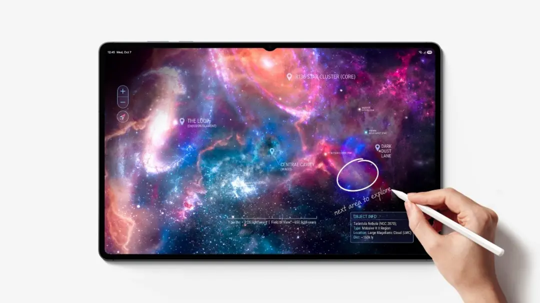 نمایش تصویر کهکشان و فضای عمیق در تبلت سامسونگ گلکسی S12 (Galaxy S12)