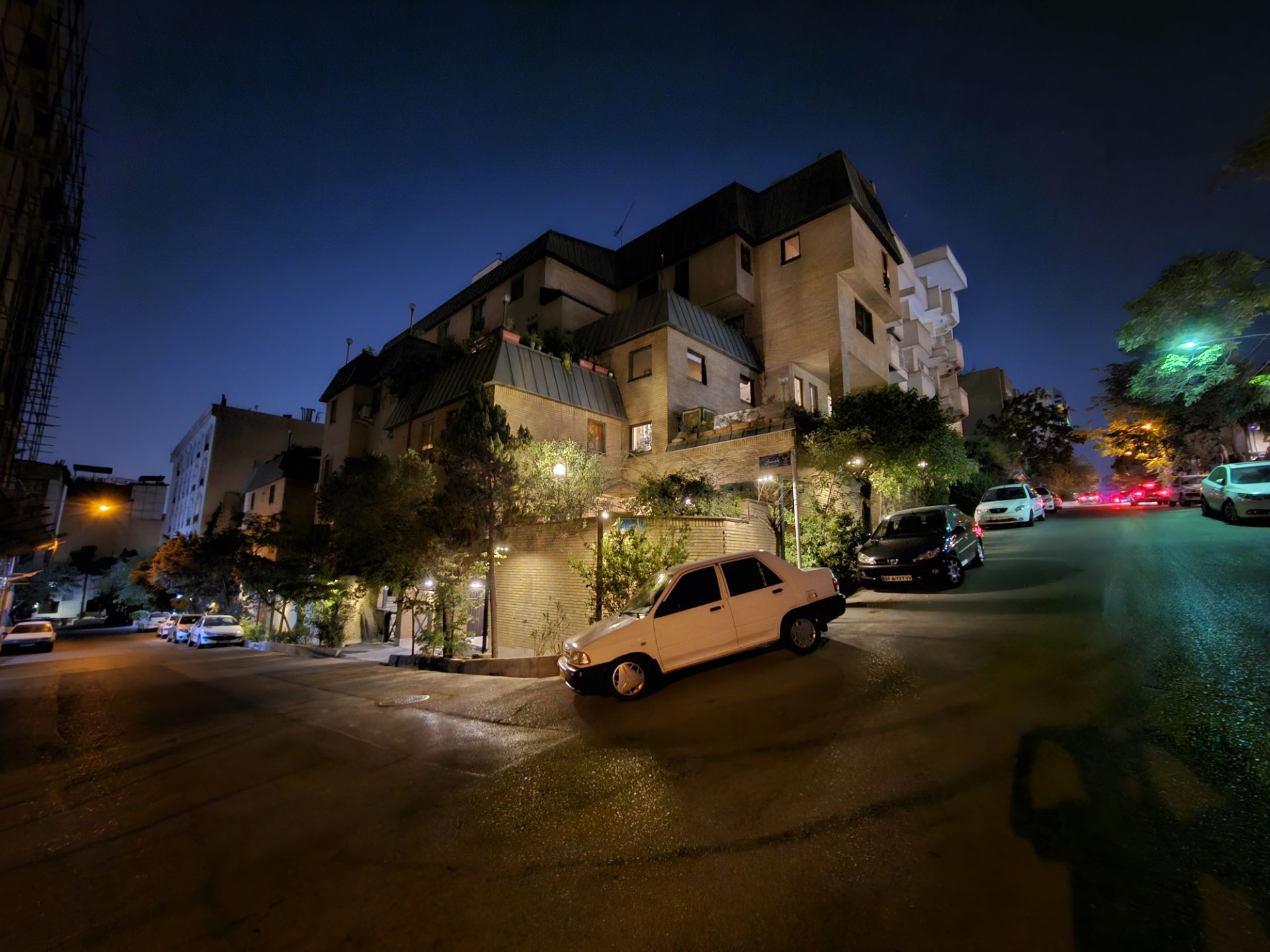 عکس دوربین اولتراواید گلکسی S23 اولترا در شب - نایت مود