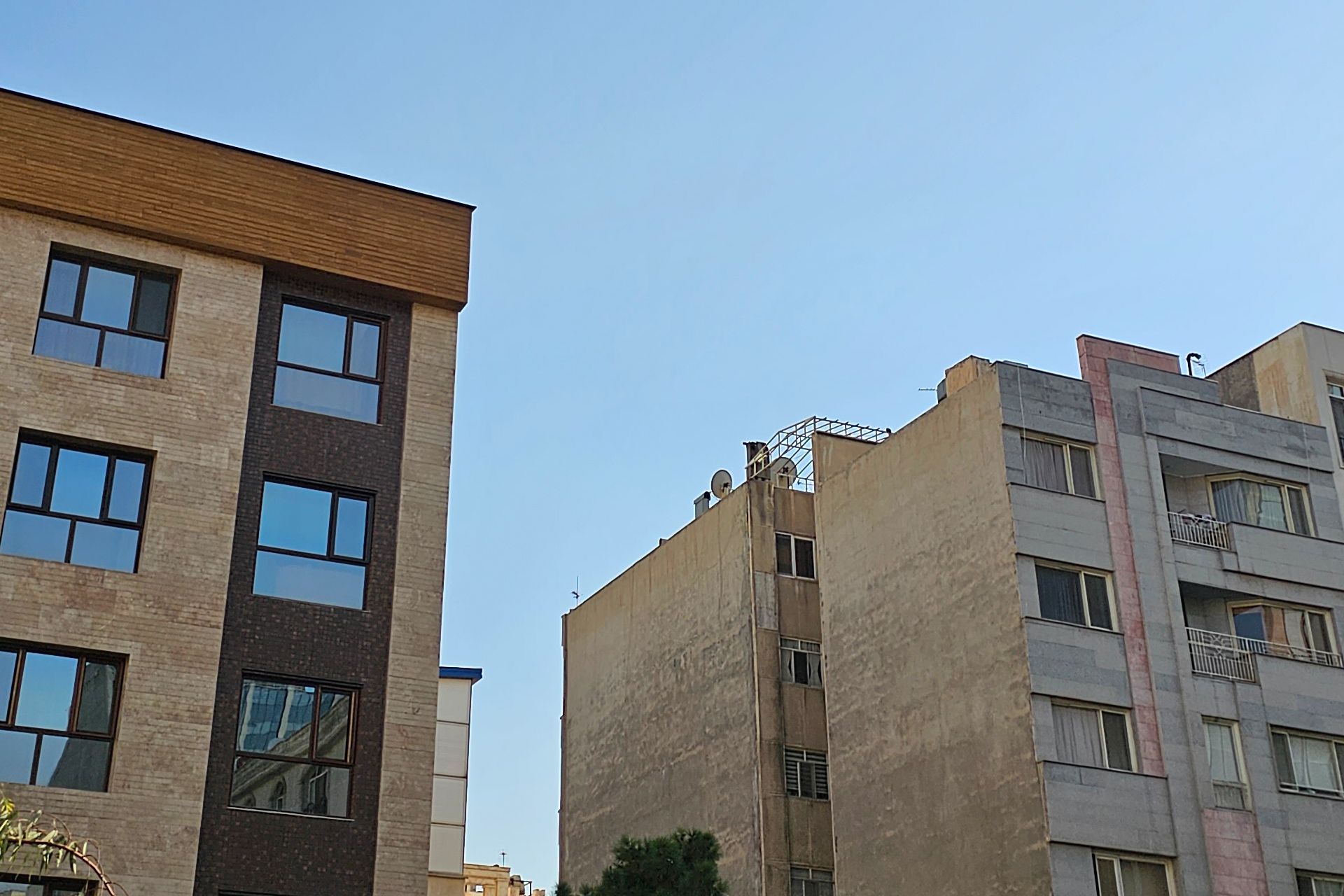 برش عکس دوربین واید گلکسی S23 اولترا در روز