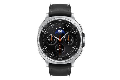 ساعت هوشمند سامسونگ گلکسی واچ 8 کلاسیک مشکی از نمای روبرو / Samsung Galaxy Watch8 Classic