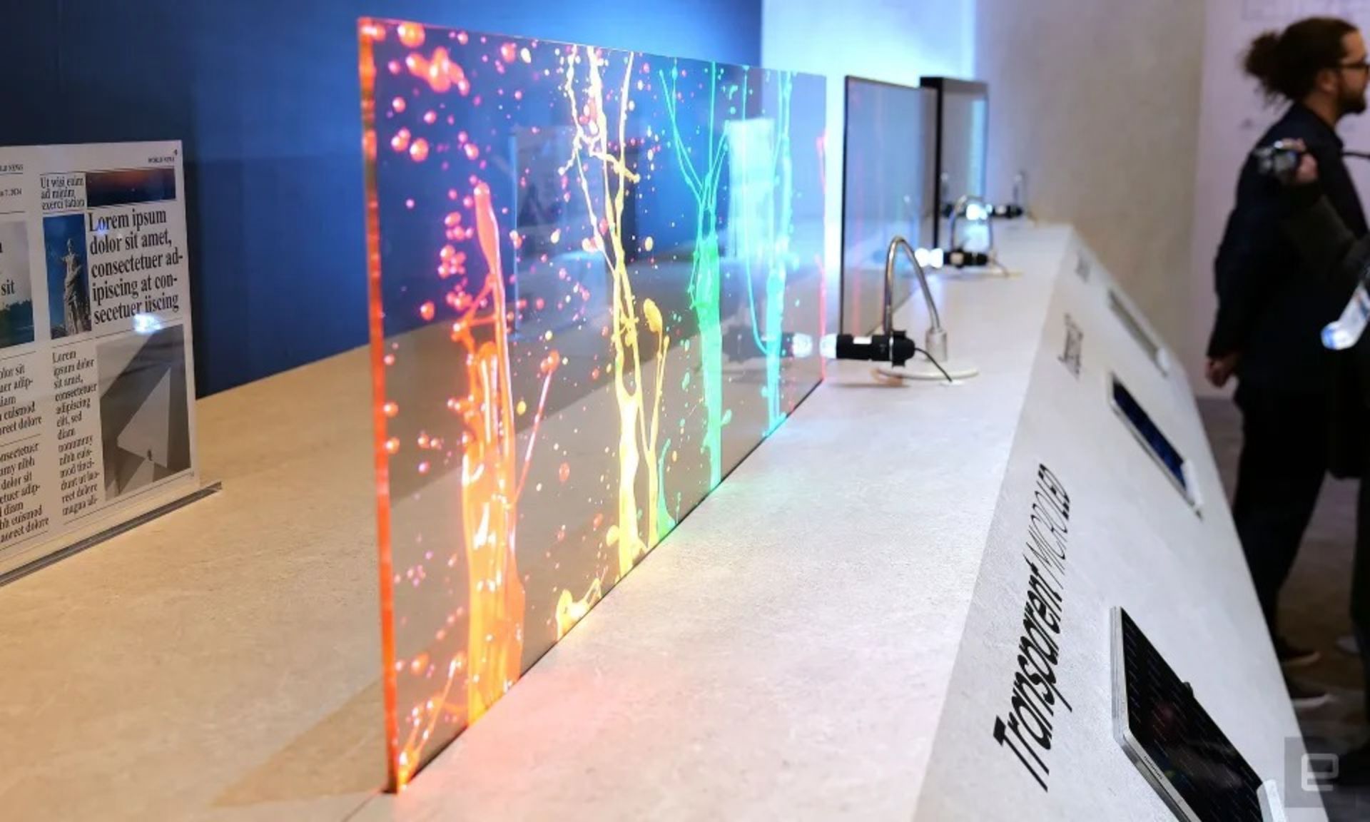 اولین MicroLED شفاف دنیا در غرفه‌ی سامسونگ