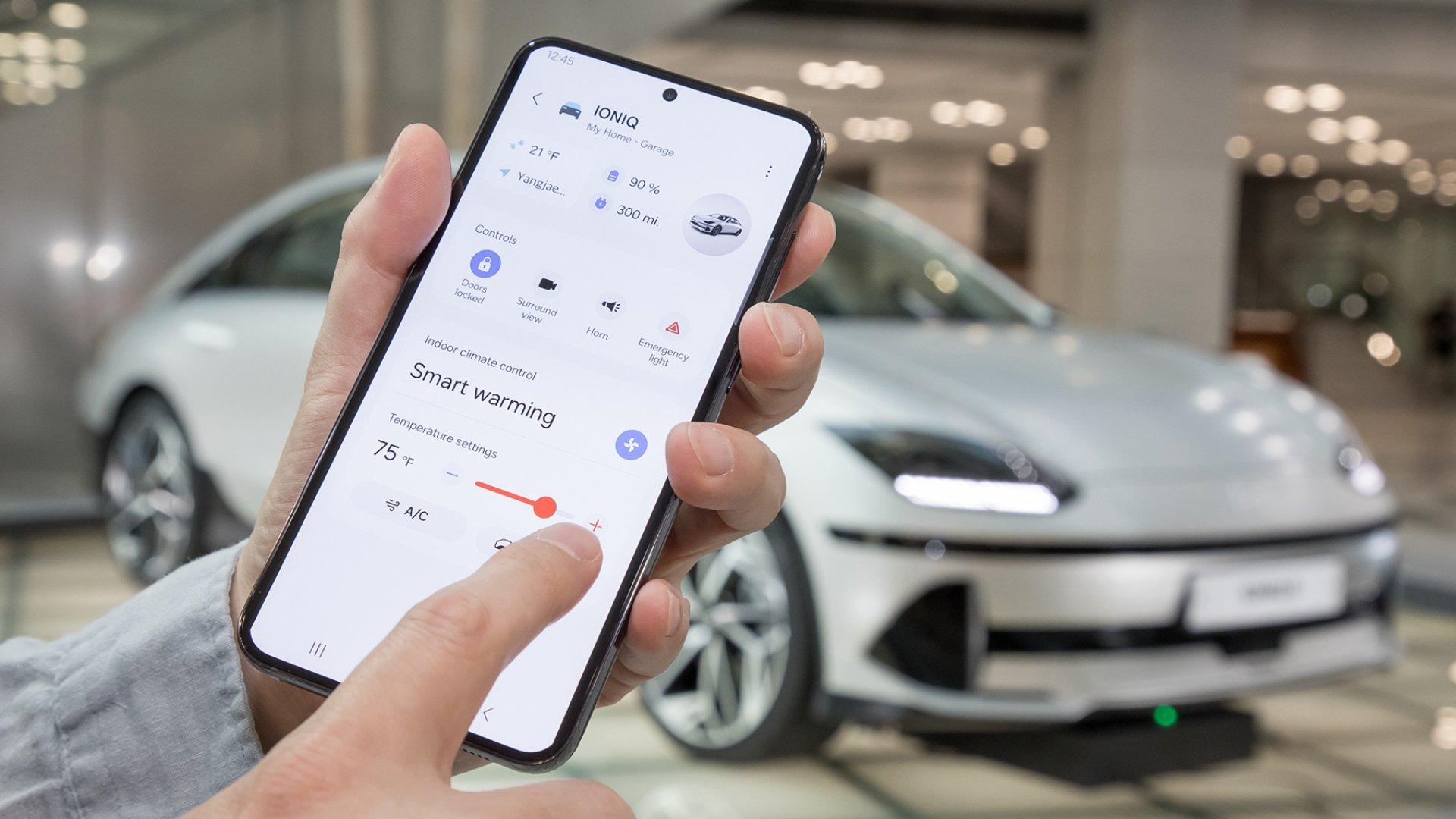 اپلیکیشن Smart Things سامسونگ در کنار خودرو