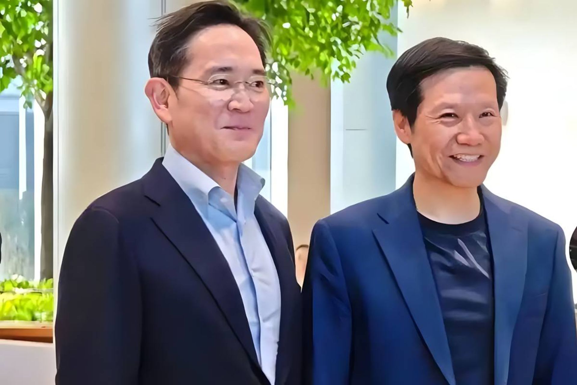 مدیرعامل سامسونگ و مدیرعامل شیائومی