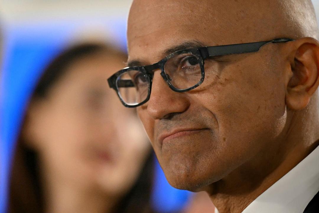 چهره ساتیا نادلا / Satya Nadella مدیرعامل مایکروسافت از نمای نزدیک