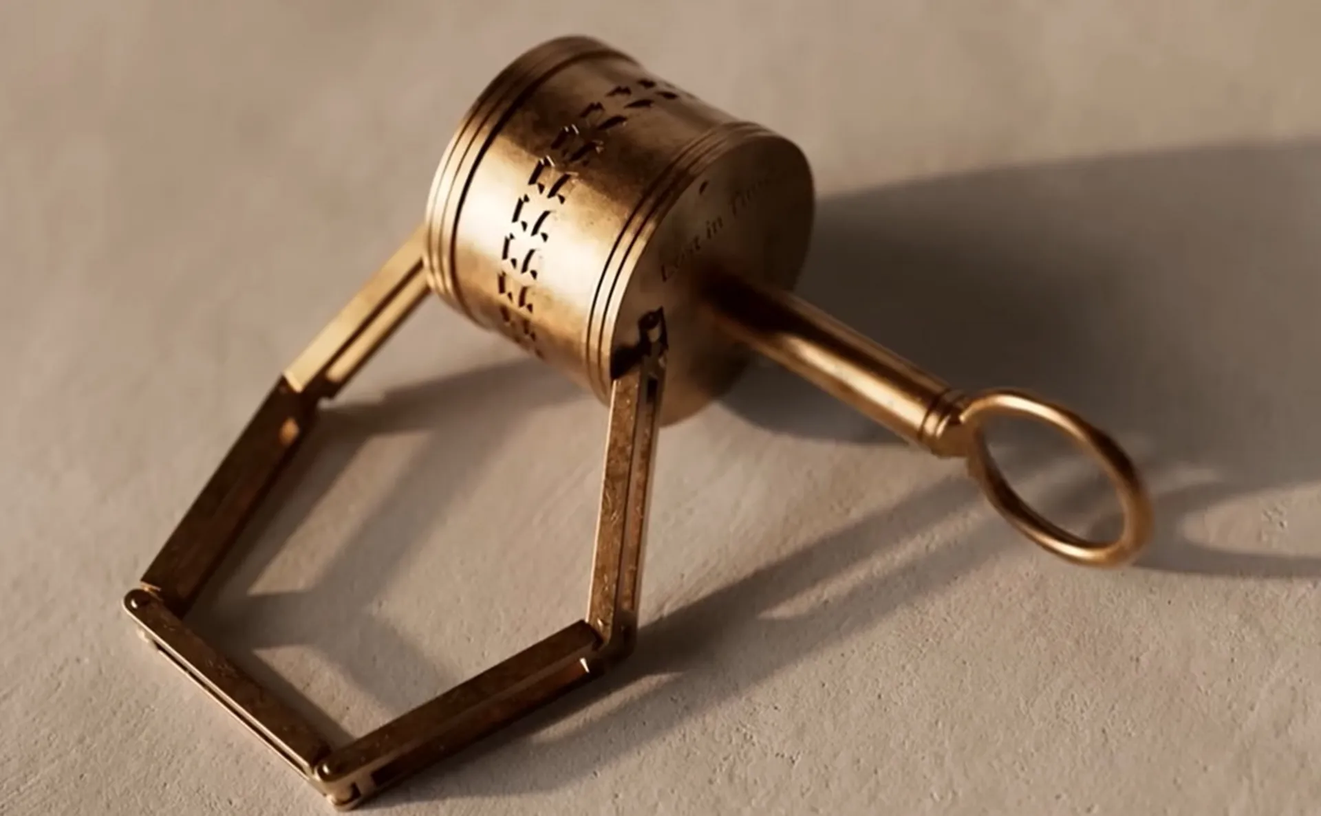 قفل مینیاتوری رومی