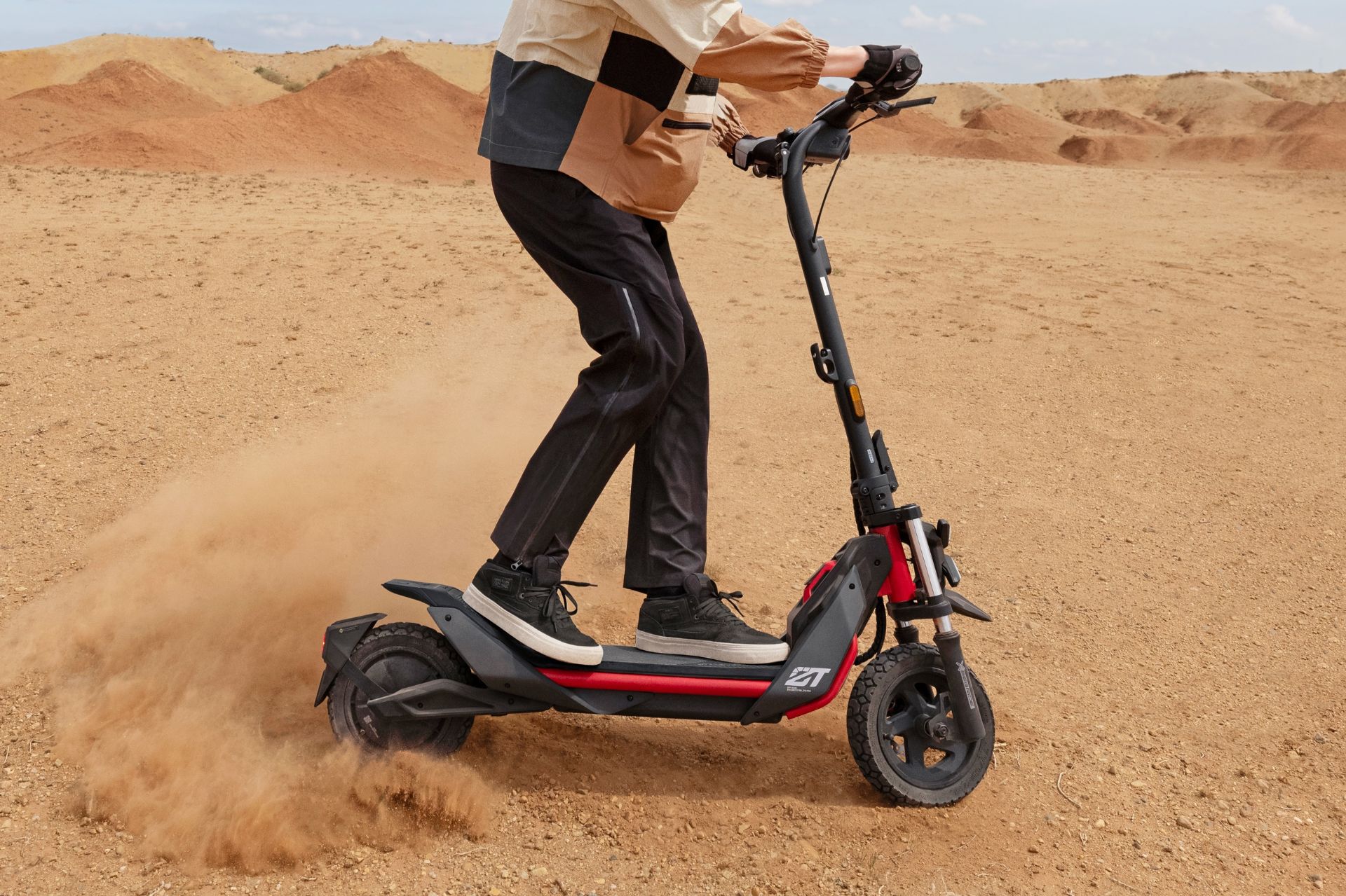 اسکوتر برقی Segway ZT3 Pro درحال آفرود