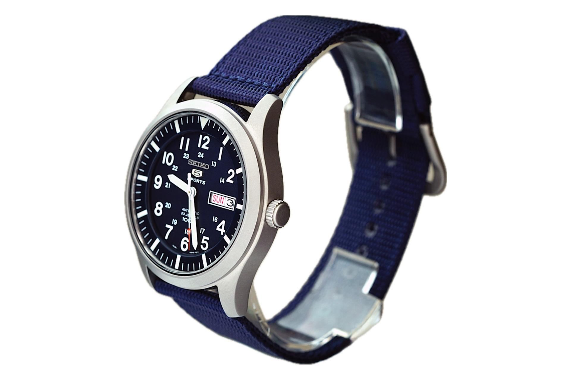 سمت راست ساعت مچی مردانه سیکو Seiko 5 Sports SNZG11