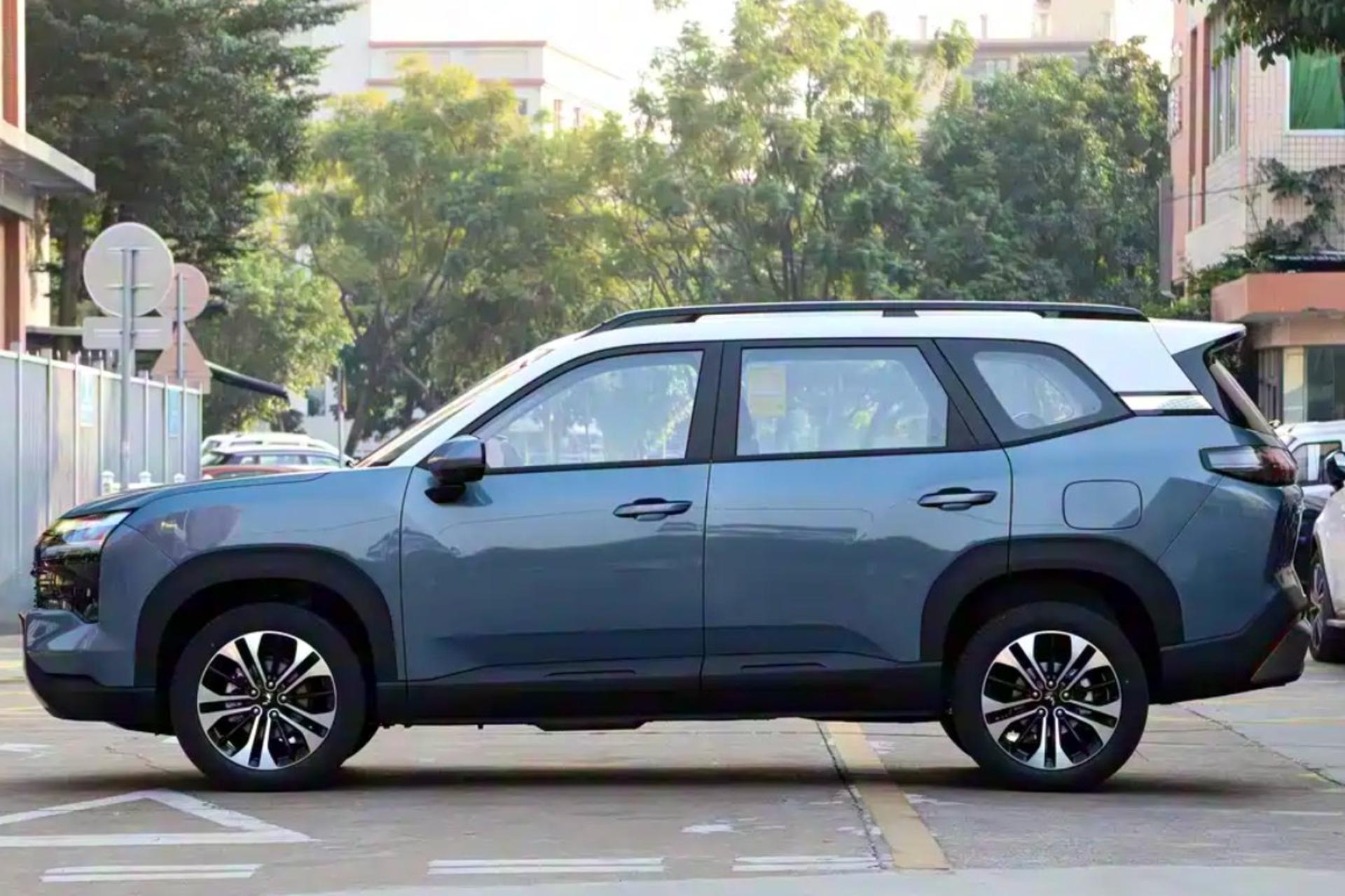 شاسی بلند Xingguang 560
