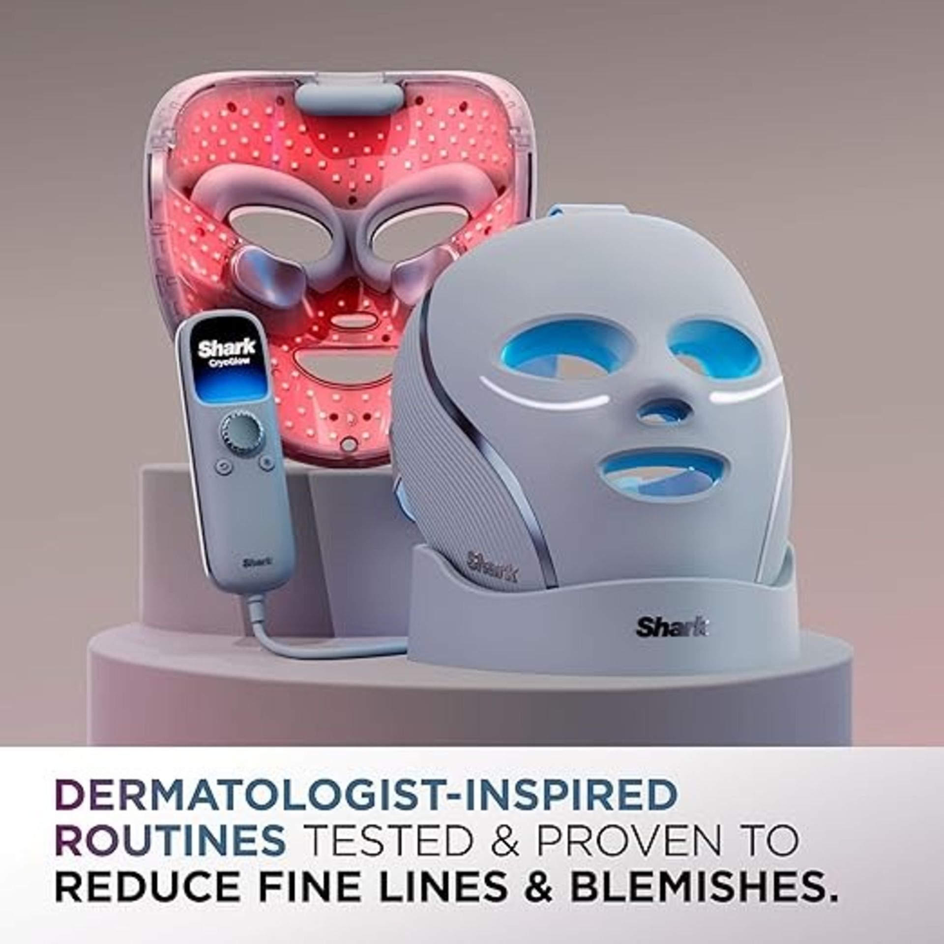 ماسک صورت Shark CryoGlow روی میز