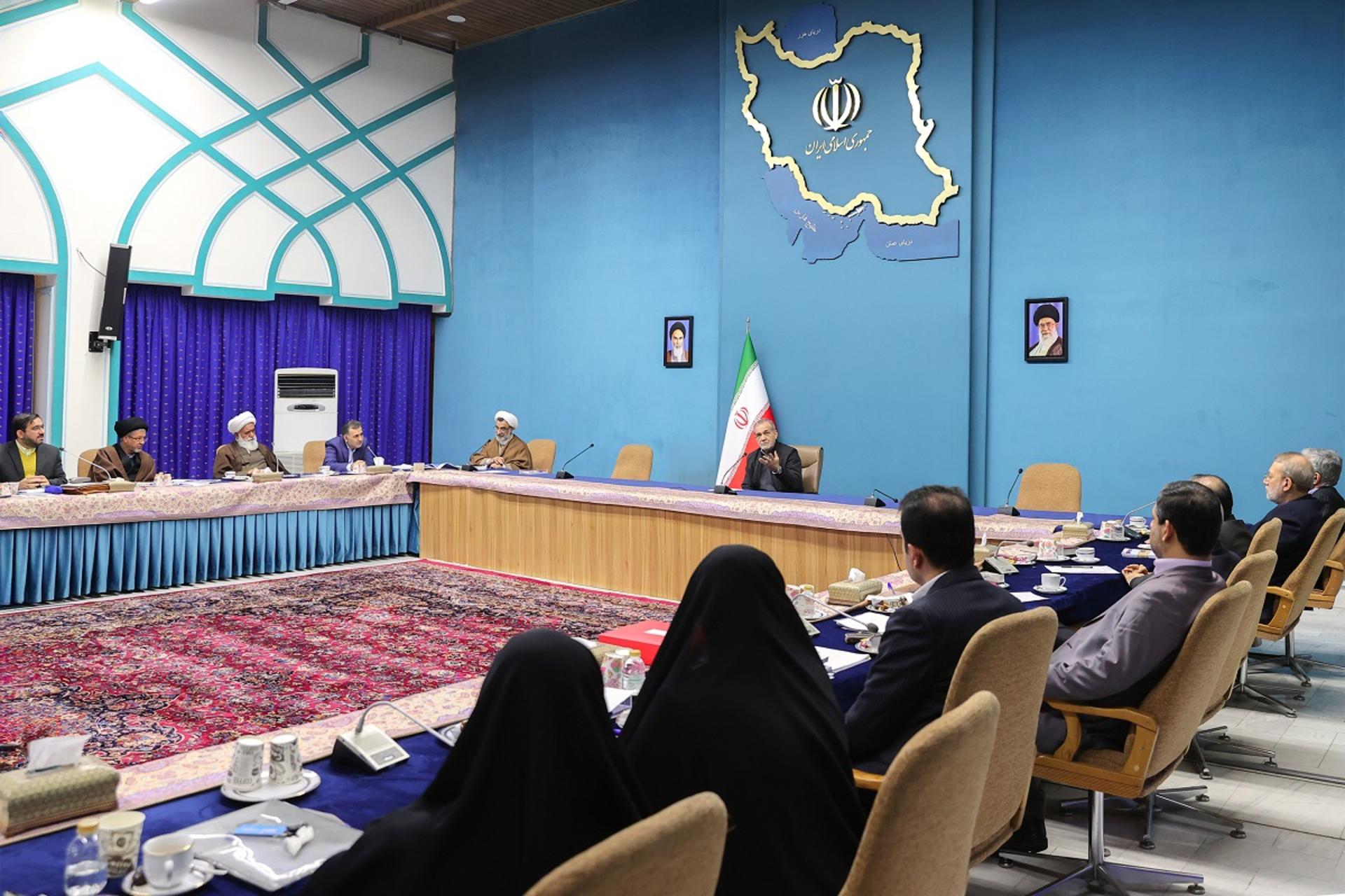 رئیس‌جمهور در جلسه شورای عالی انقلاب فرهنگی
