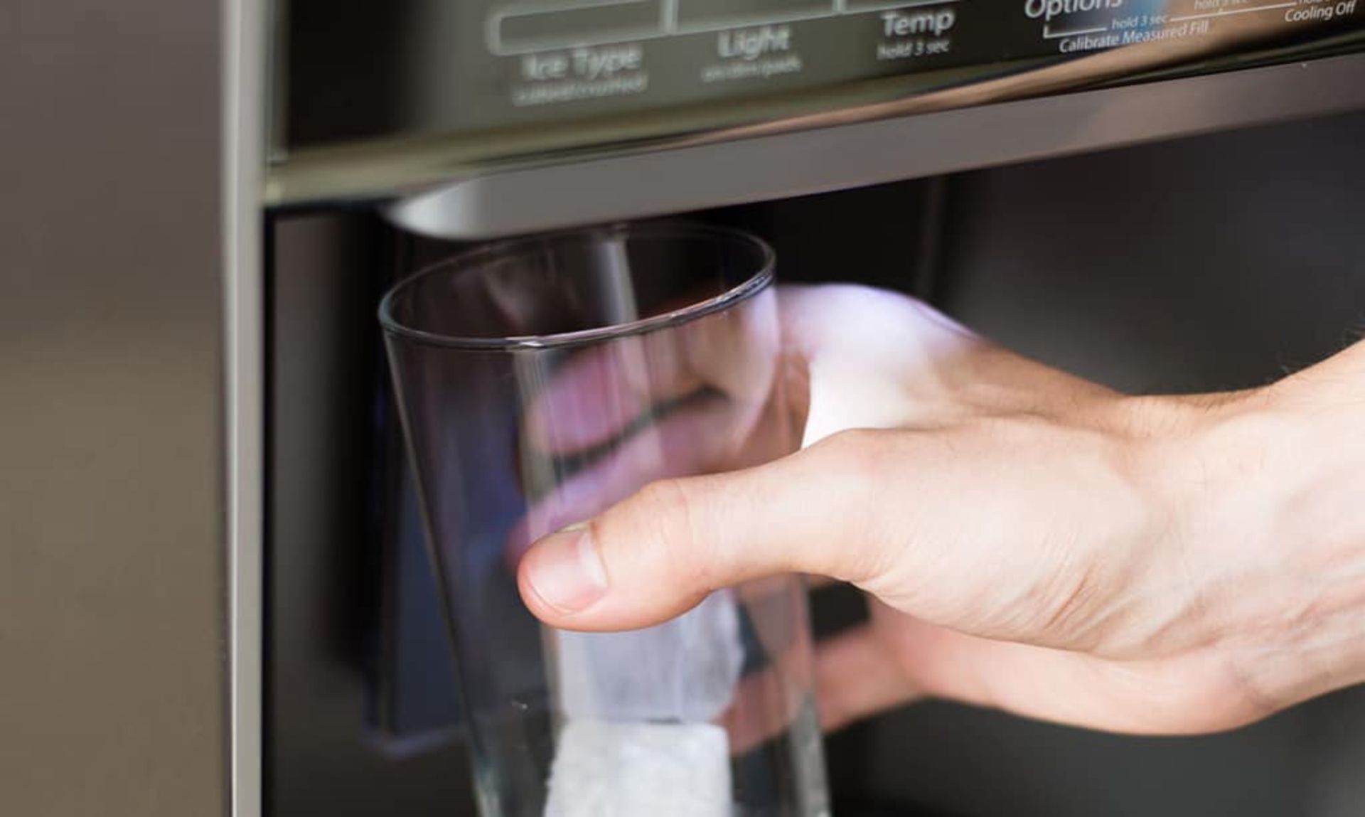 یخ ساز و آبسردکن یخچال ال جی