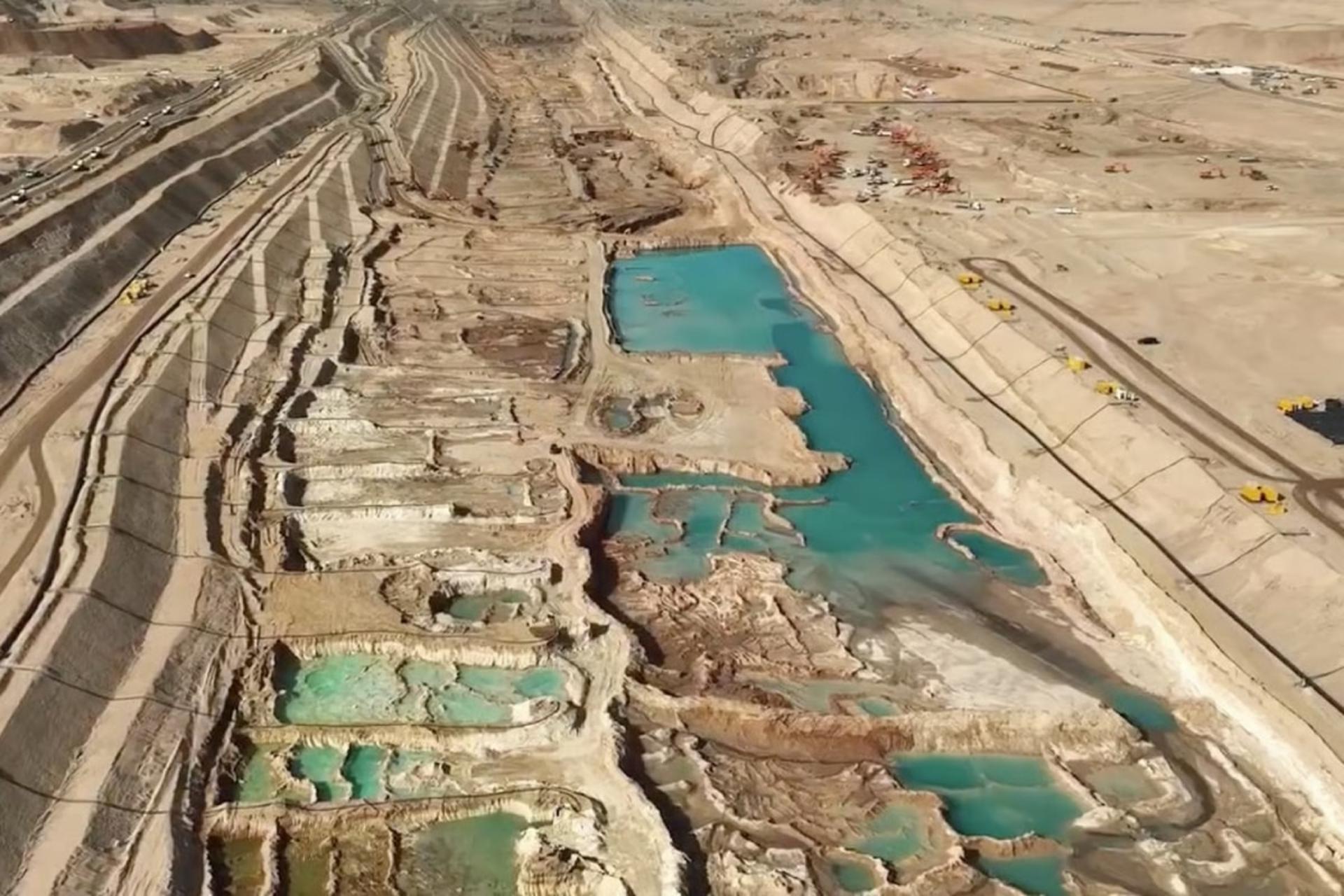 محل ساخت ساختمان مستطیل شکل آینه ای به طول ۱۷۰ کیلومتر در صحرای عربستان