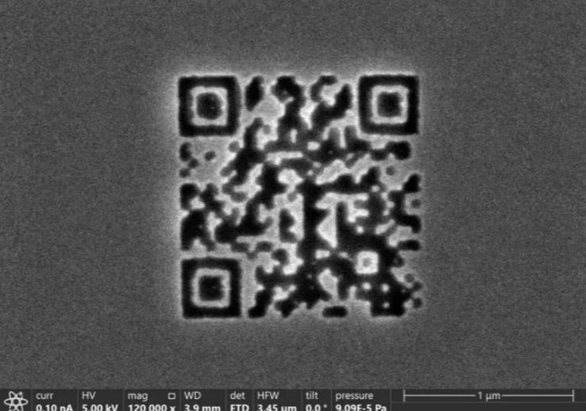 کوچک ترین کد QR جهان