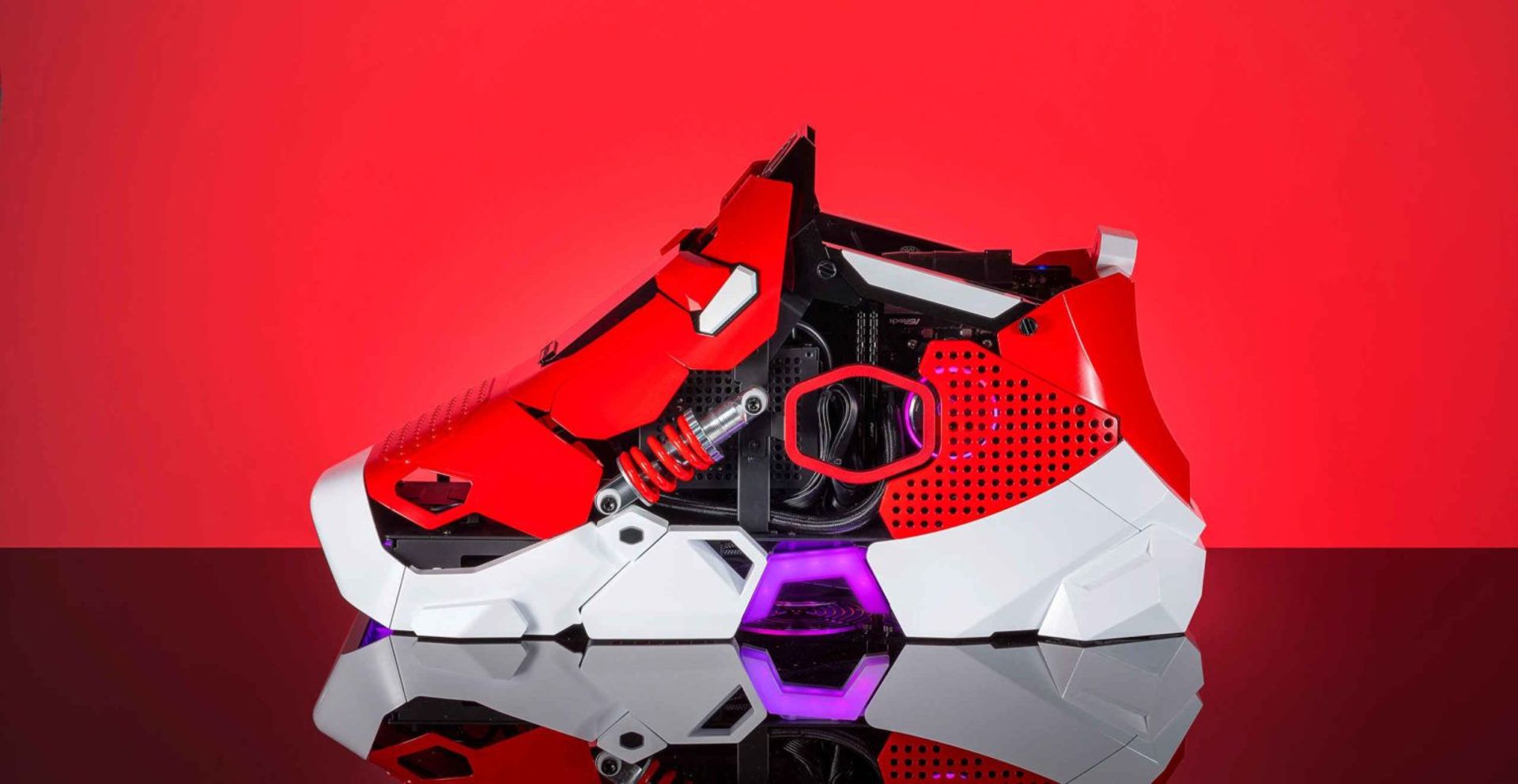 کامپیوتر Sneaker X با ظاهر کفش ورزشی