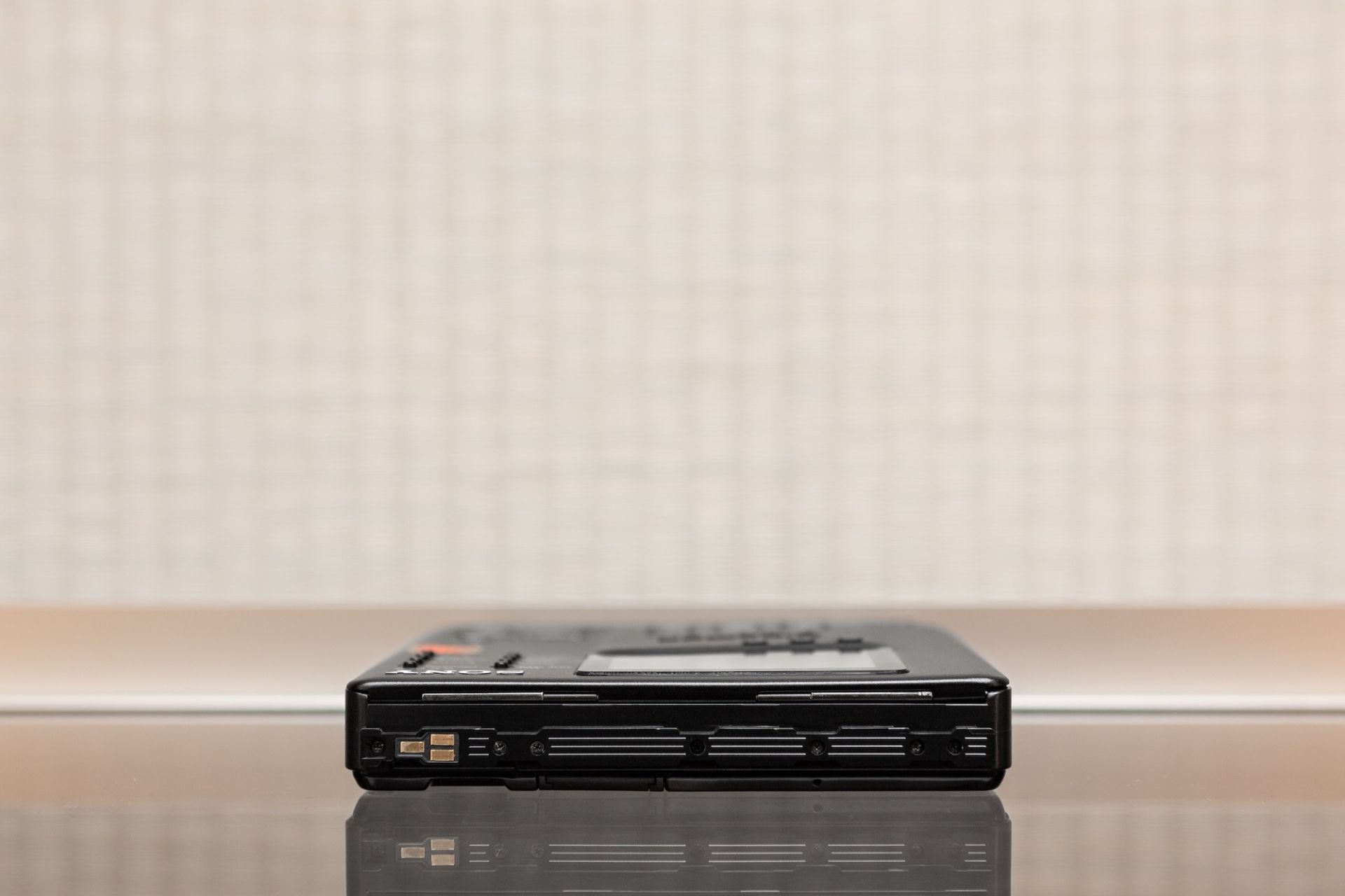 نمای بالا دیسک‌من سونی D-350