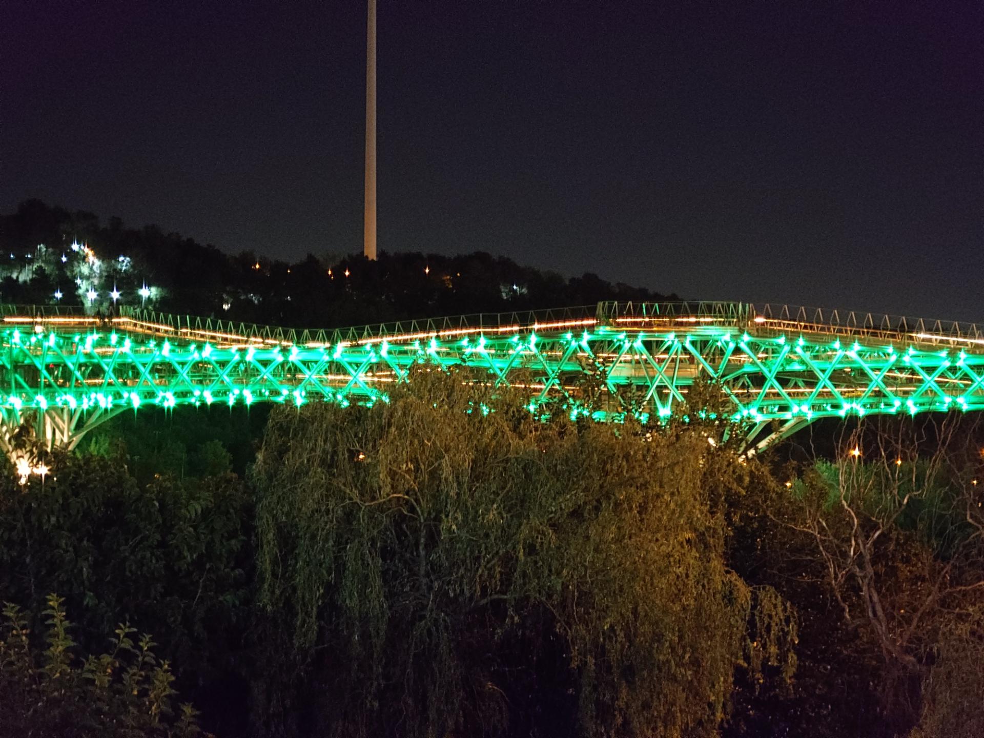 نمونه عکس سونی اکسپریا ۱ مارک ۶