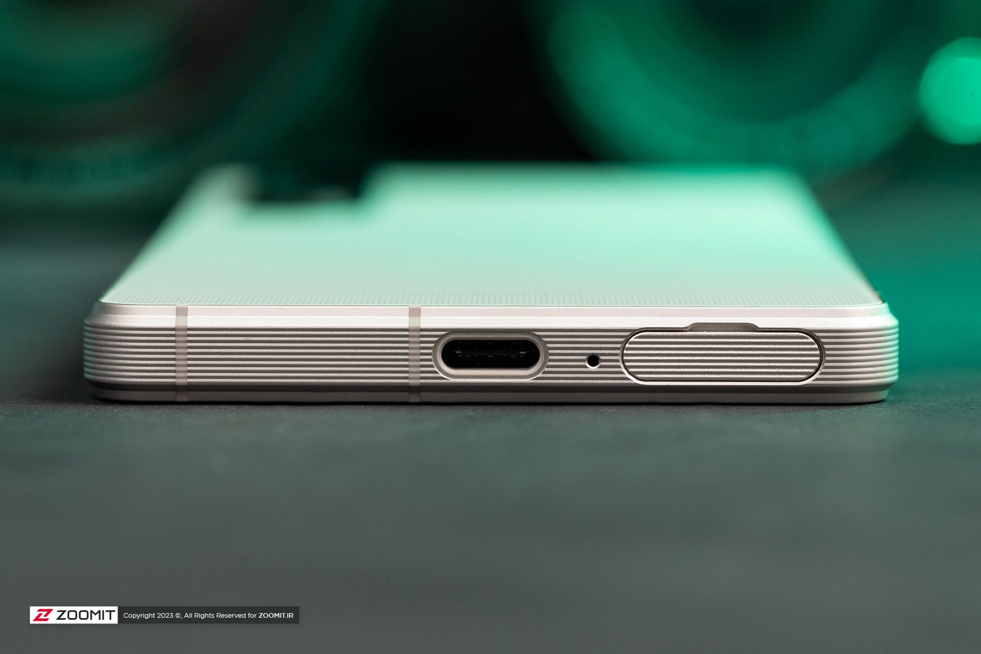 درگاه Type-C اکسپریا ۱ مارک ۵ سونی - Sony Xperia 1 V