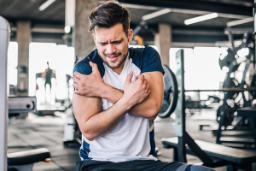 با درد عضلانی پس از ورزش چگونه مقابله کنیم؟