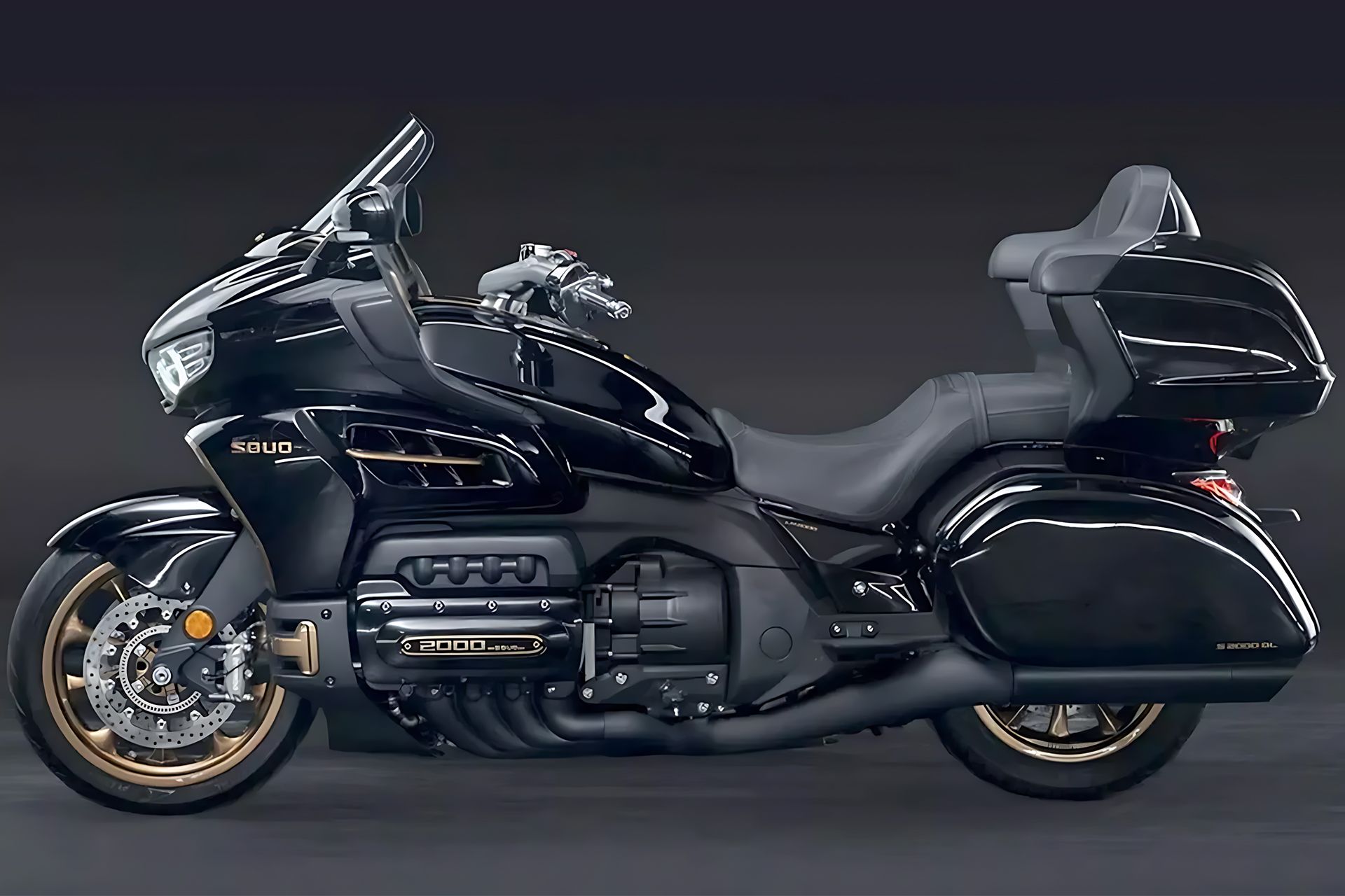نمای جانبی موتور سیکلت گریت وال SOUO S2000 GL