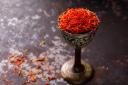 چرا زعفران گران‌ترین ادویه جهان است؟ سفر ۴ هزار ساله یک گیاه