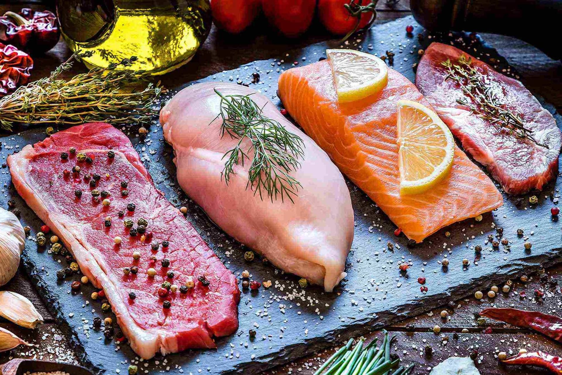 گوشت مرغ و ماهی