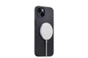 قاب گوشی اسپیگن Spigen Silicone Fit MagFit Apple iPhone 14 Plus رنگ مشکی روی گوشی متصل به شارژر