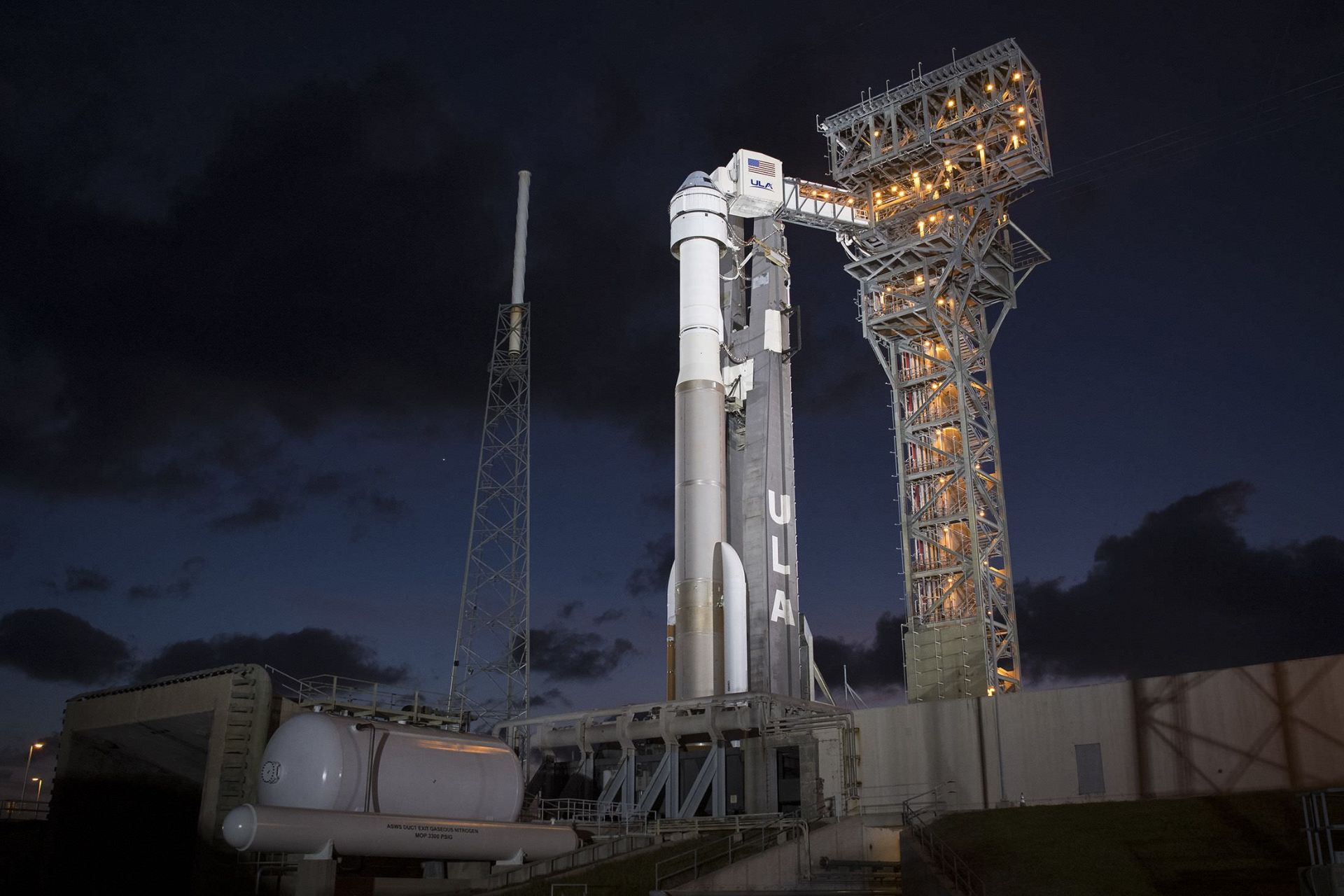 فضاپیمای استارلاینر بوئینگ برفراز موشک اتلس ۵