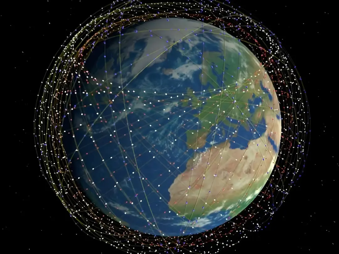 شبکه ماهواره‌های استارلینک (Starlink) در مدار پایین زمین پیرامون کره زمین