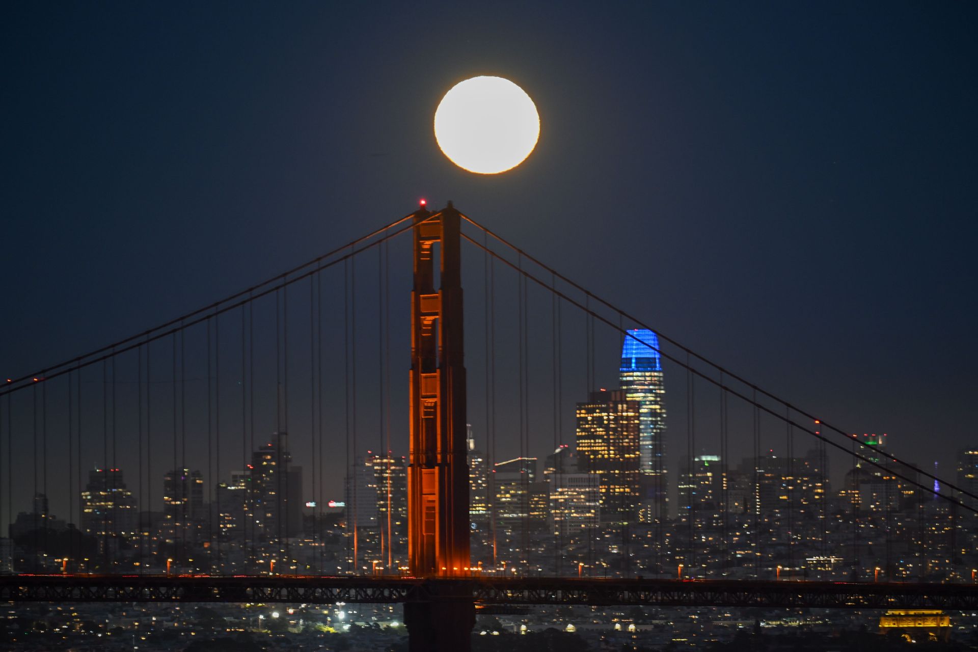 ابرماه آگوست ۲۰۲۴ - ماه آبی مرداد ۱۴۰۳