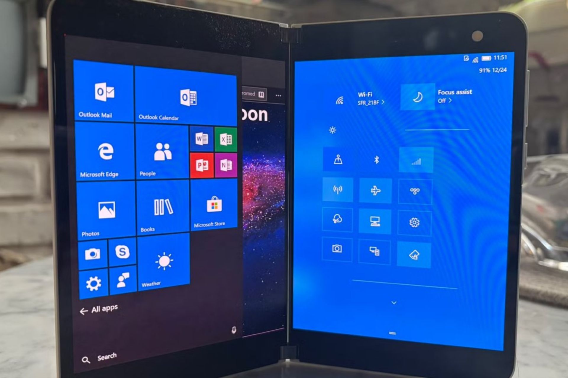 سیستم عامل اندرومدا روی سرفیس Duo