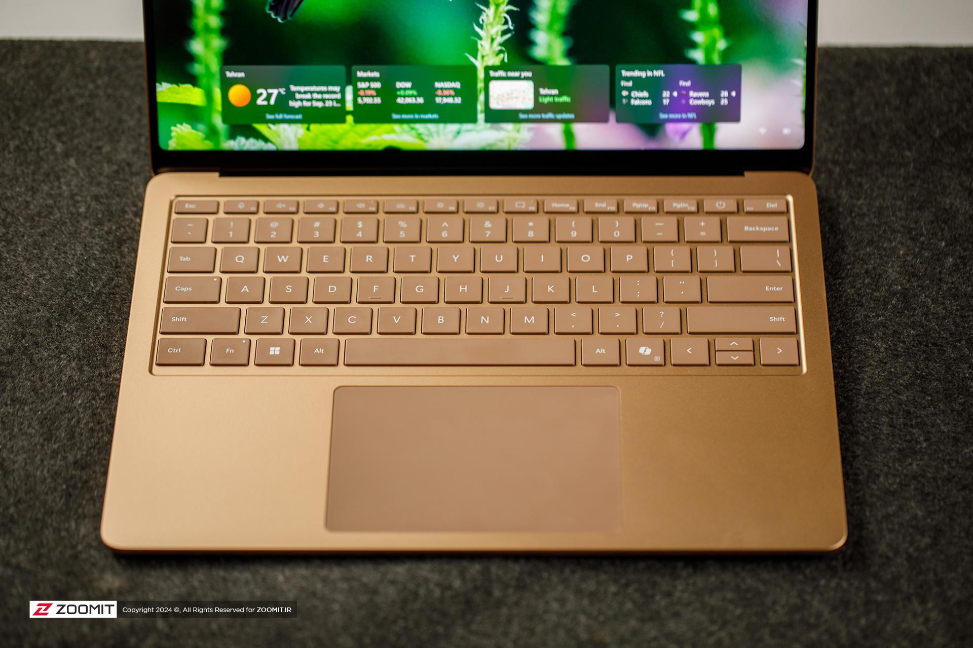 کیبورد و ترک‌پد سرفیس لپ‌تاپ ۷