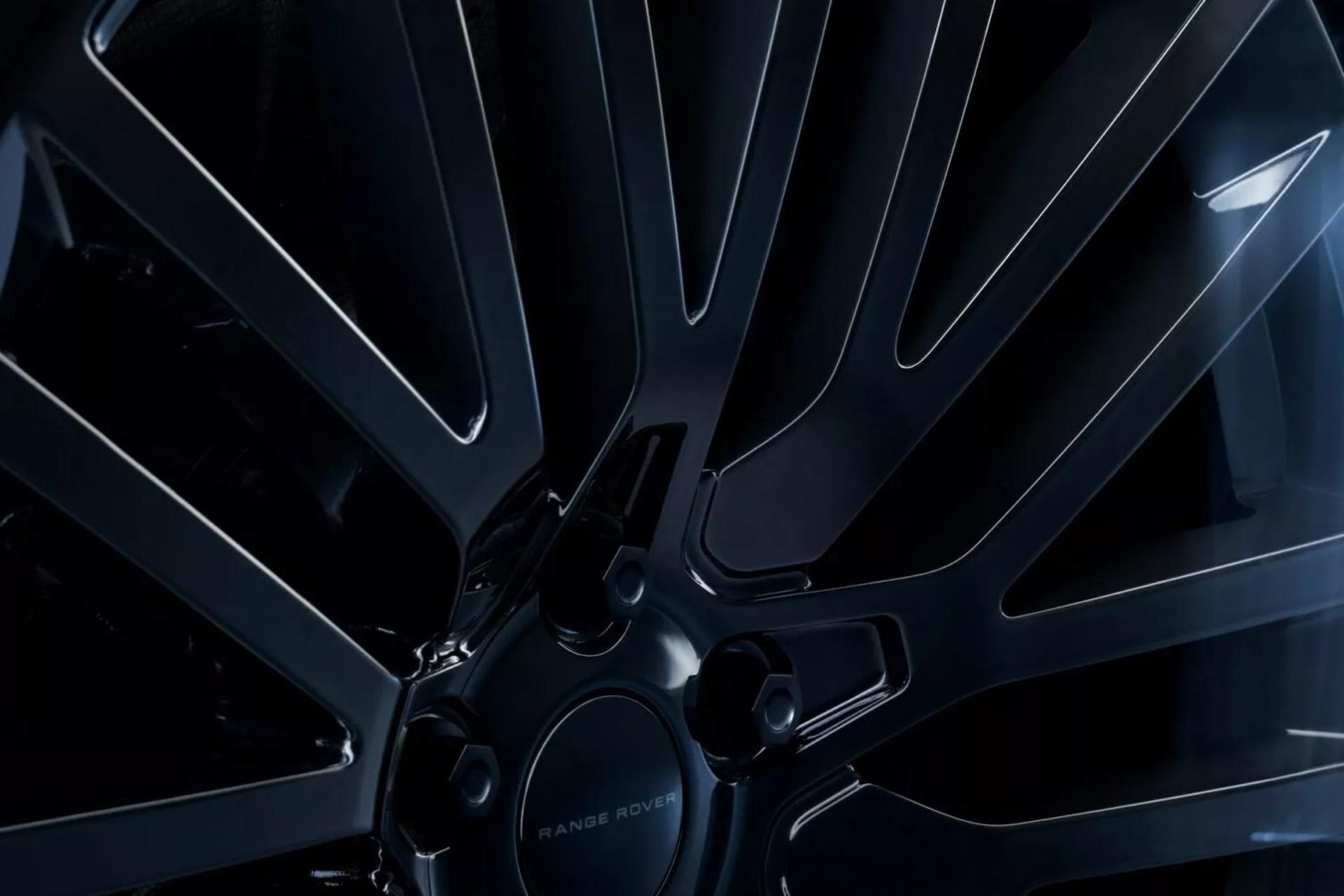 لندرور SU Black