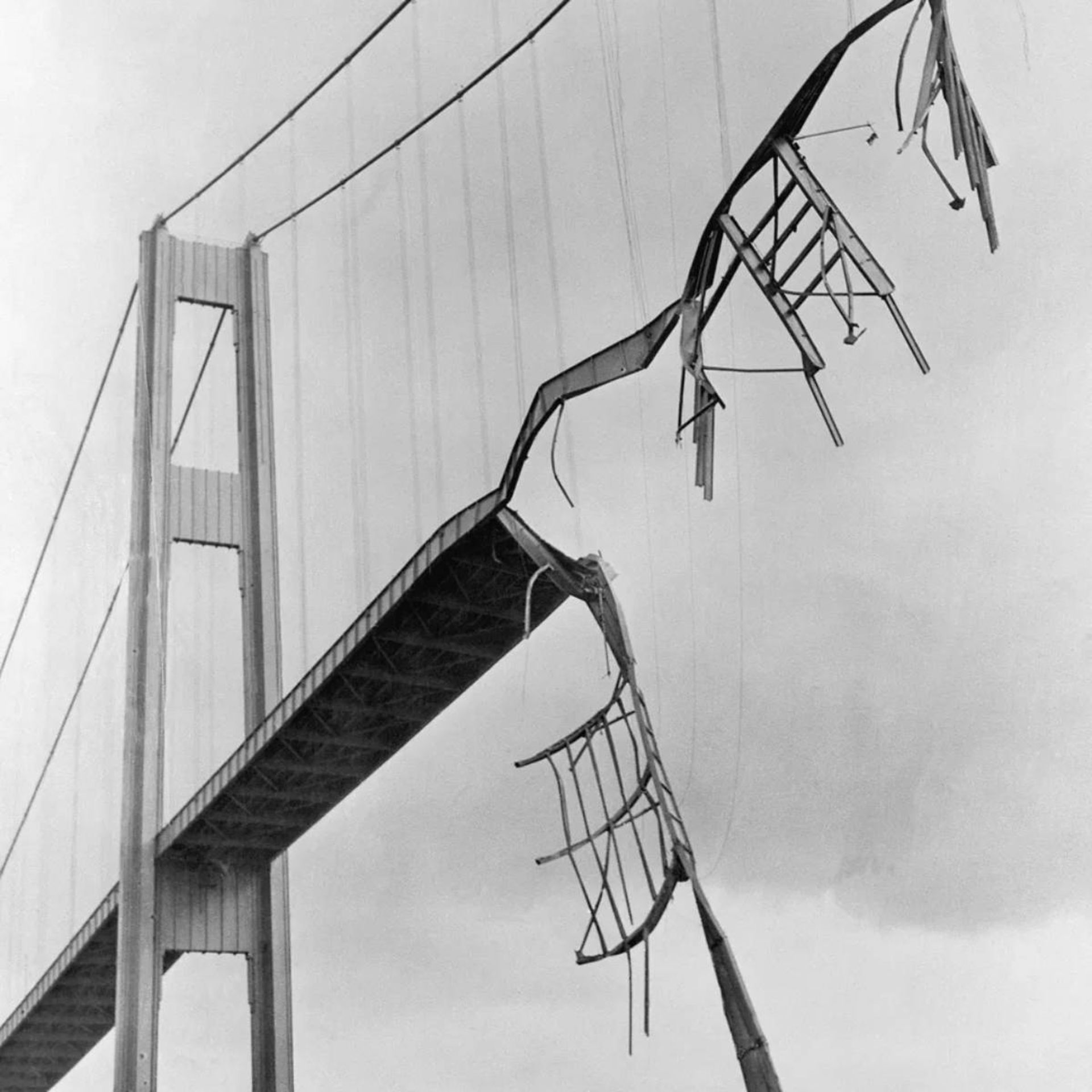 سقوط گرتی خروشان، پل تاکوما نروز، ۷ نوامبر ۱۹۴۰.