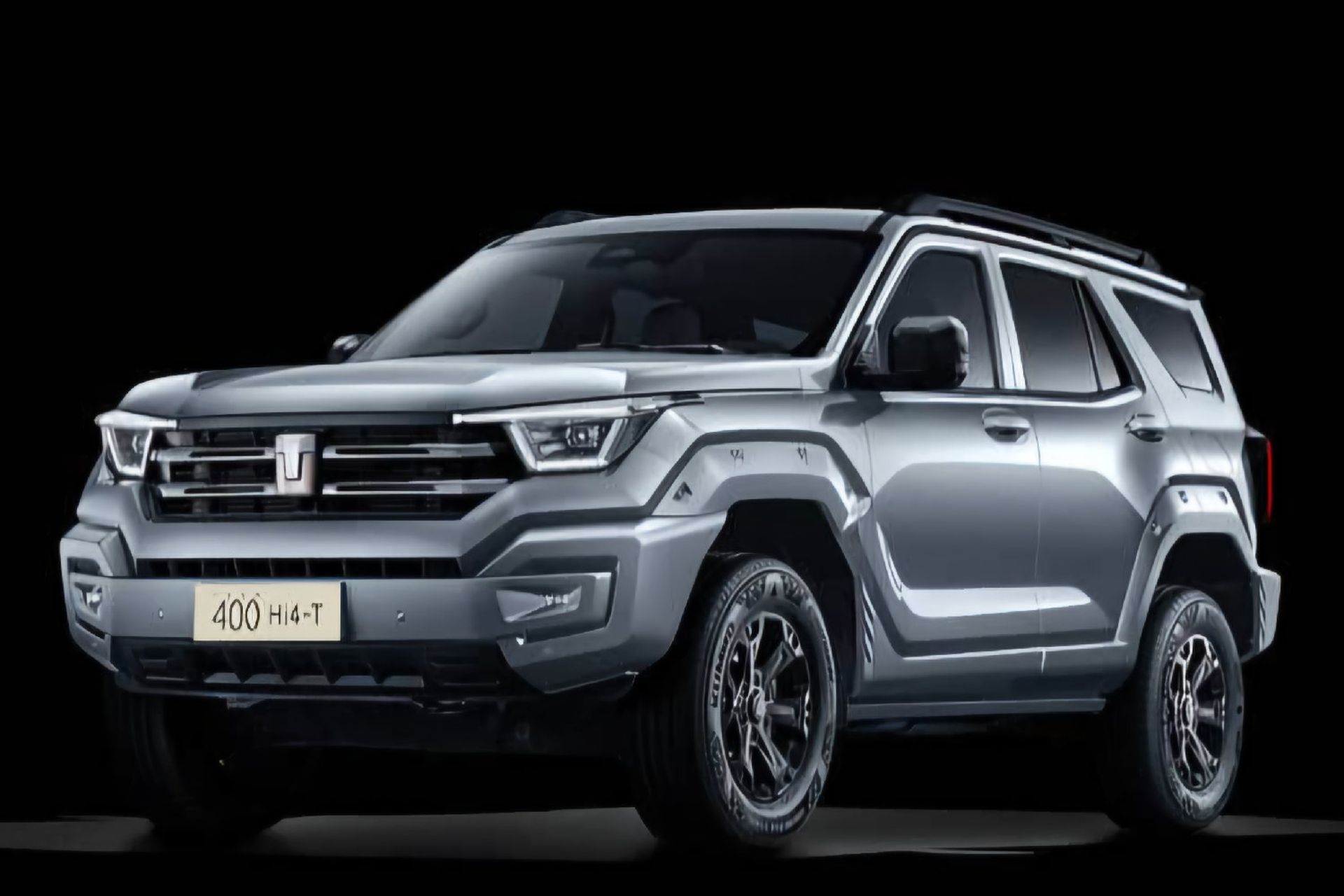 شاسی بلند تانک ۴۰۰