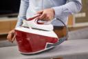 اتو بخار تفال Tefal SV8030 مخزن آب و اتو در دست