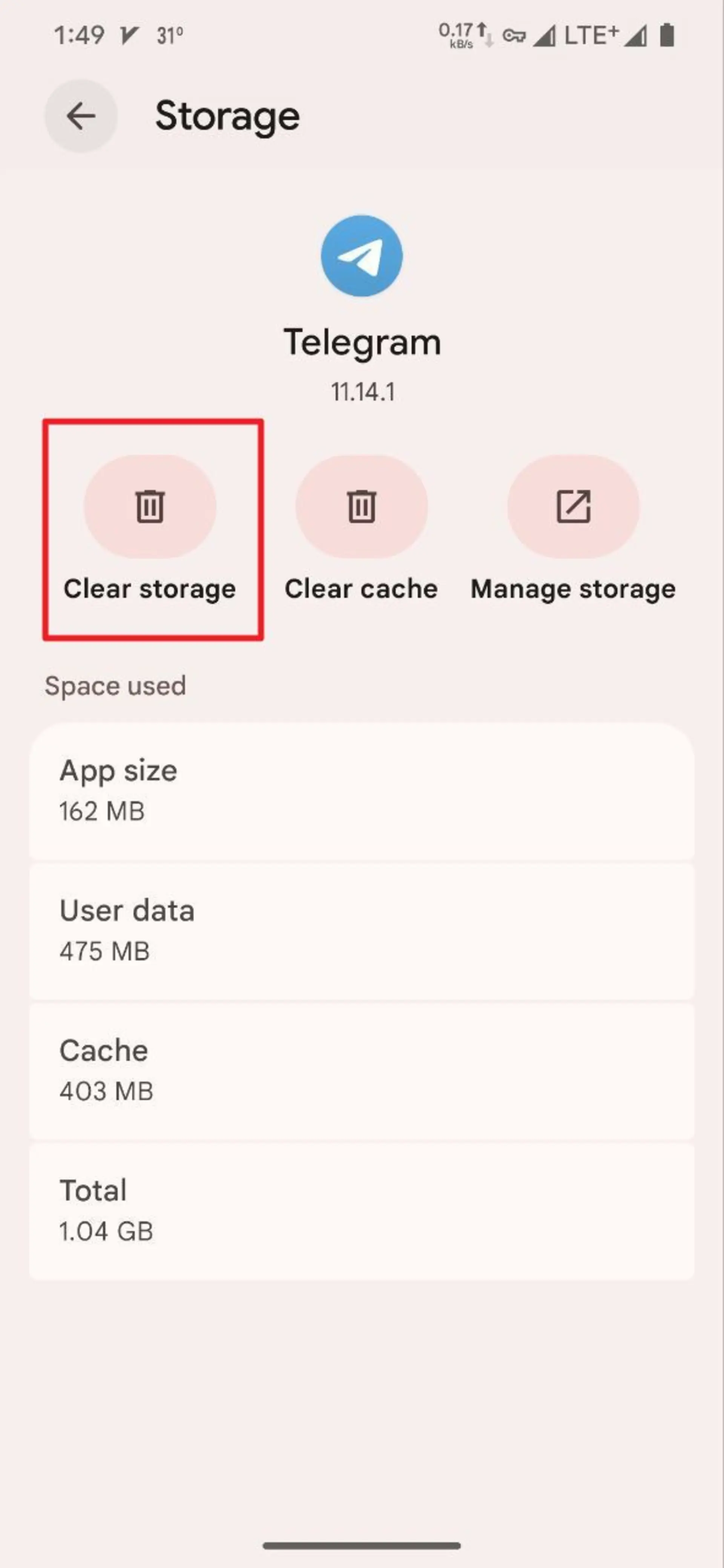 هایلایت شدن گزینه‌ی Clear storage در تنظیمات اپ تلگرام اندروید
