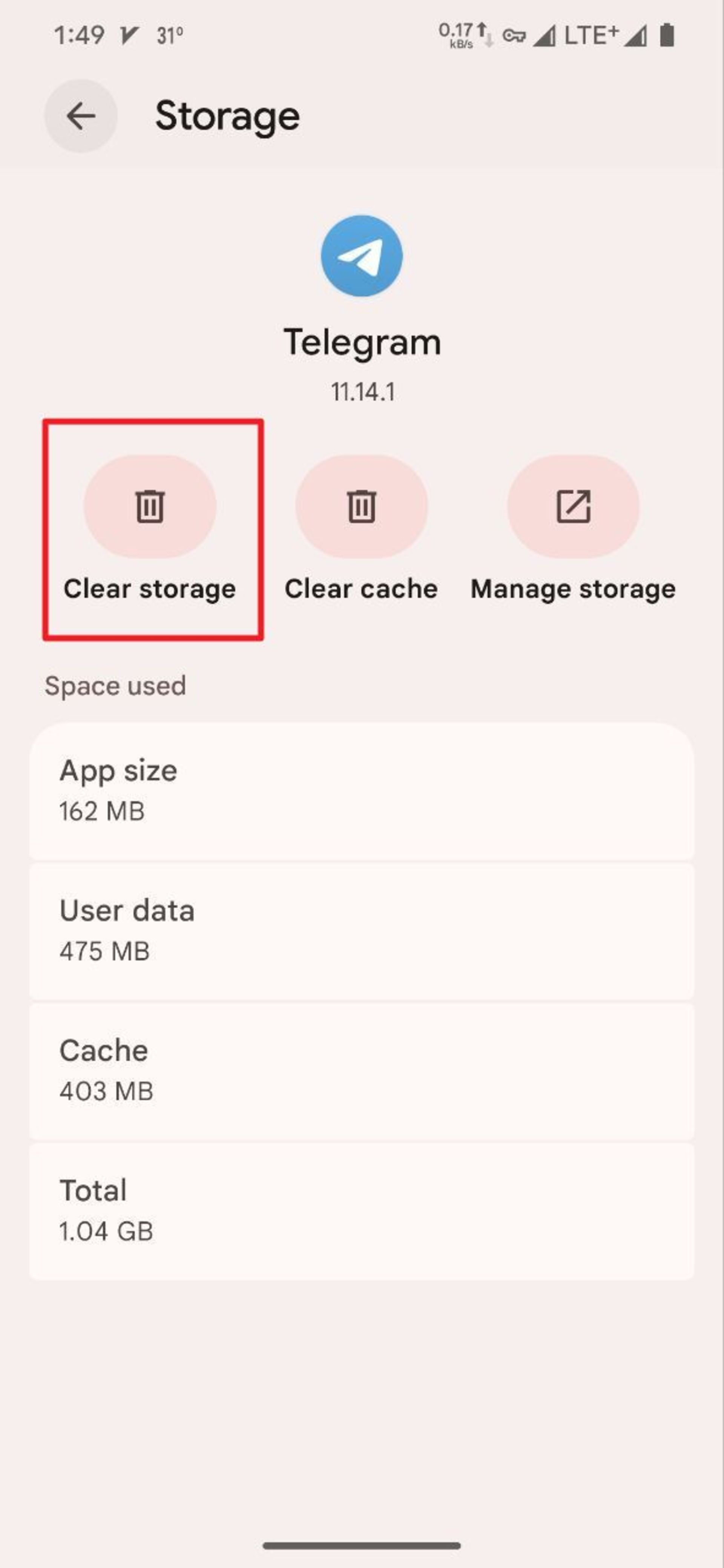 هایلایت شدن گزینه‌ی Clear storage در تنظیمات اپ تلگرام اندروید