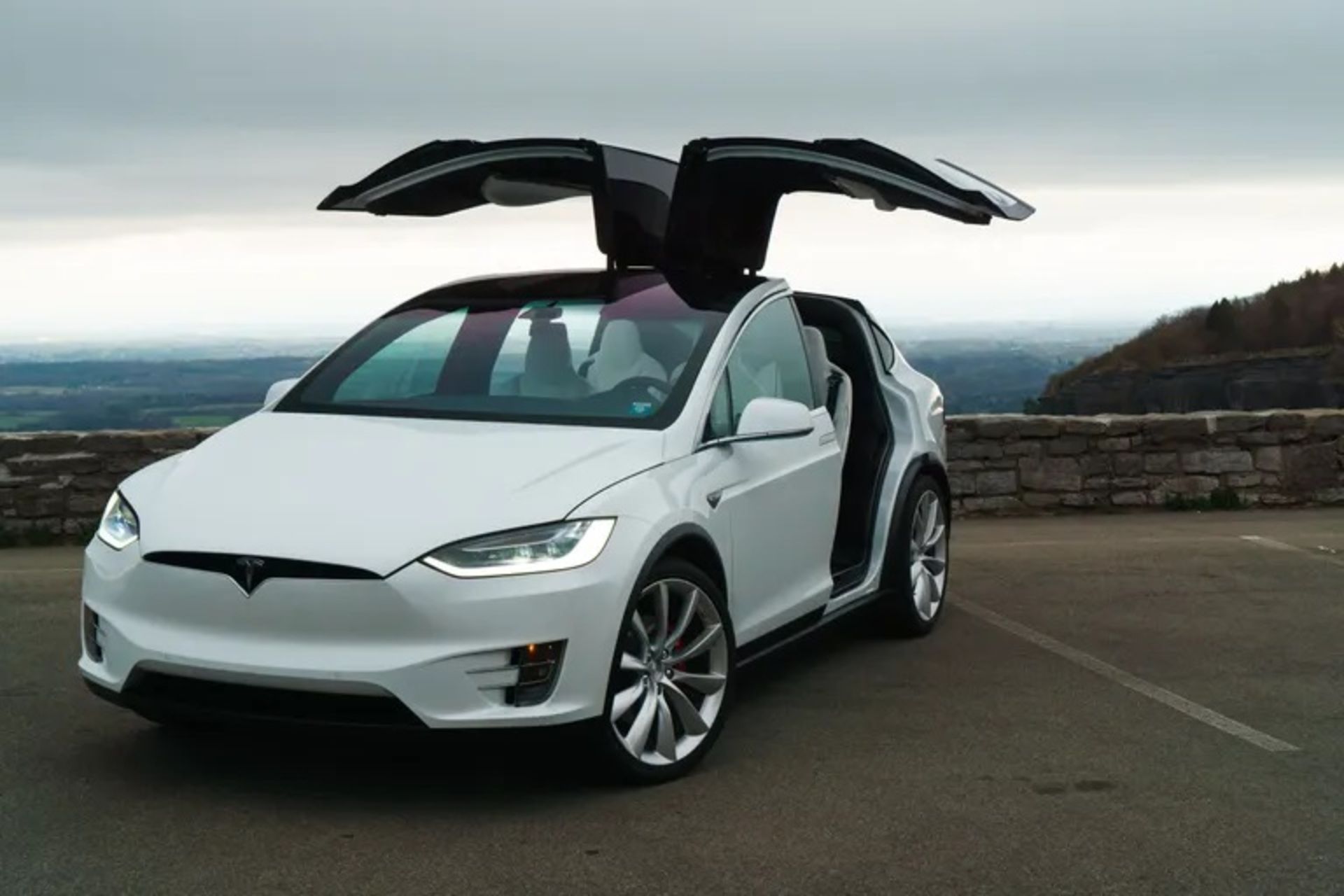 Tesla Model X 2016