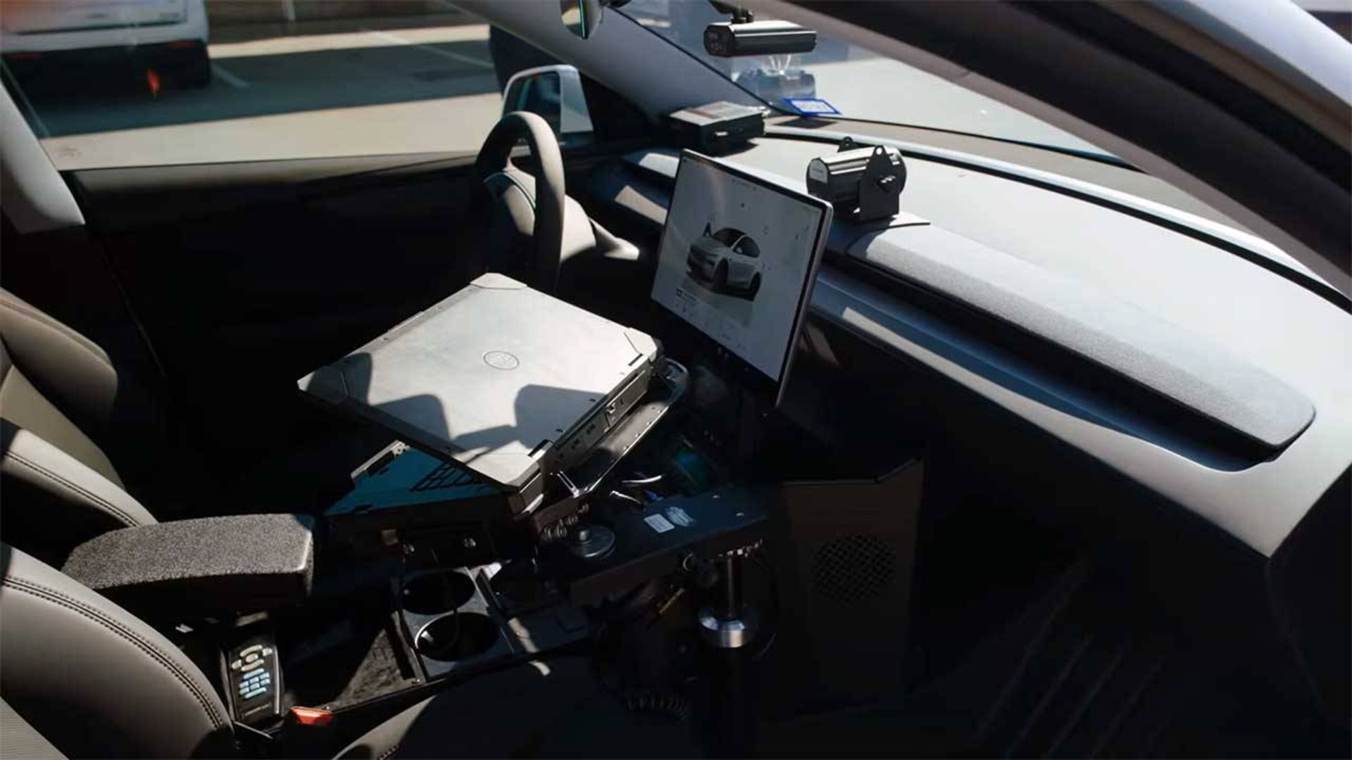 تسلا مدل Y اداره پلیس تگزاس آمریکا