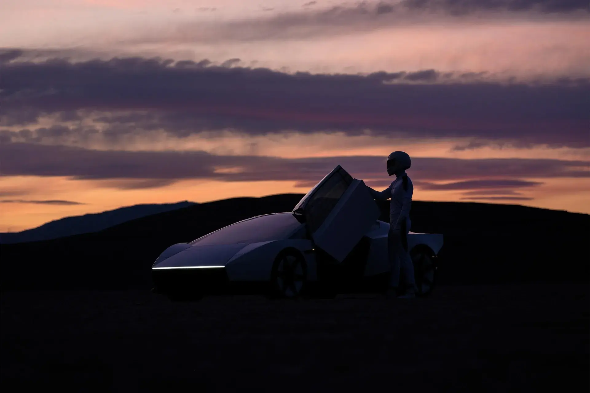 خودرو تسلا رودستر (Tesla Roadster) در مقابل آسمان هنگام غروب