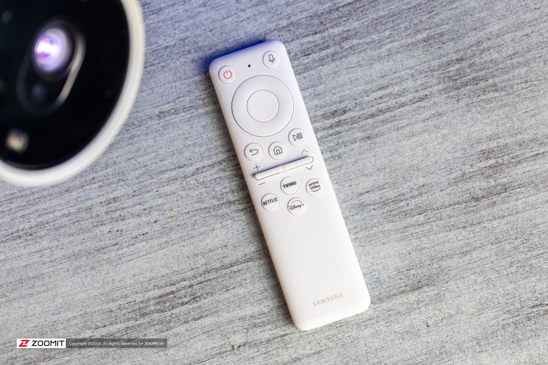 ریموت پروژکتور قابل‌حمل Freestyle سامسونگ